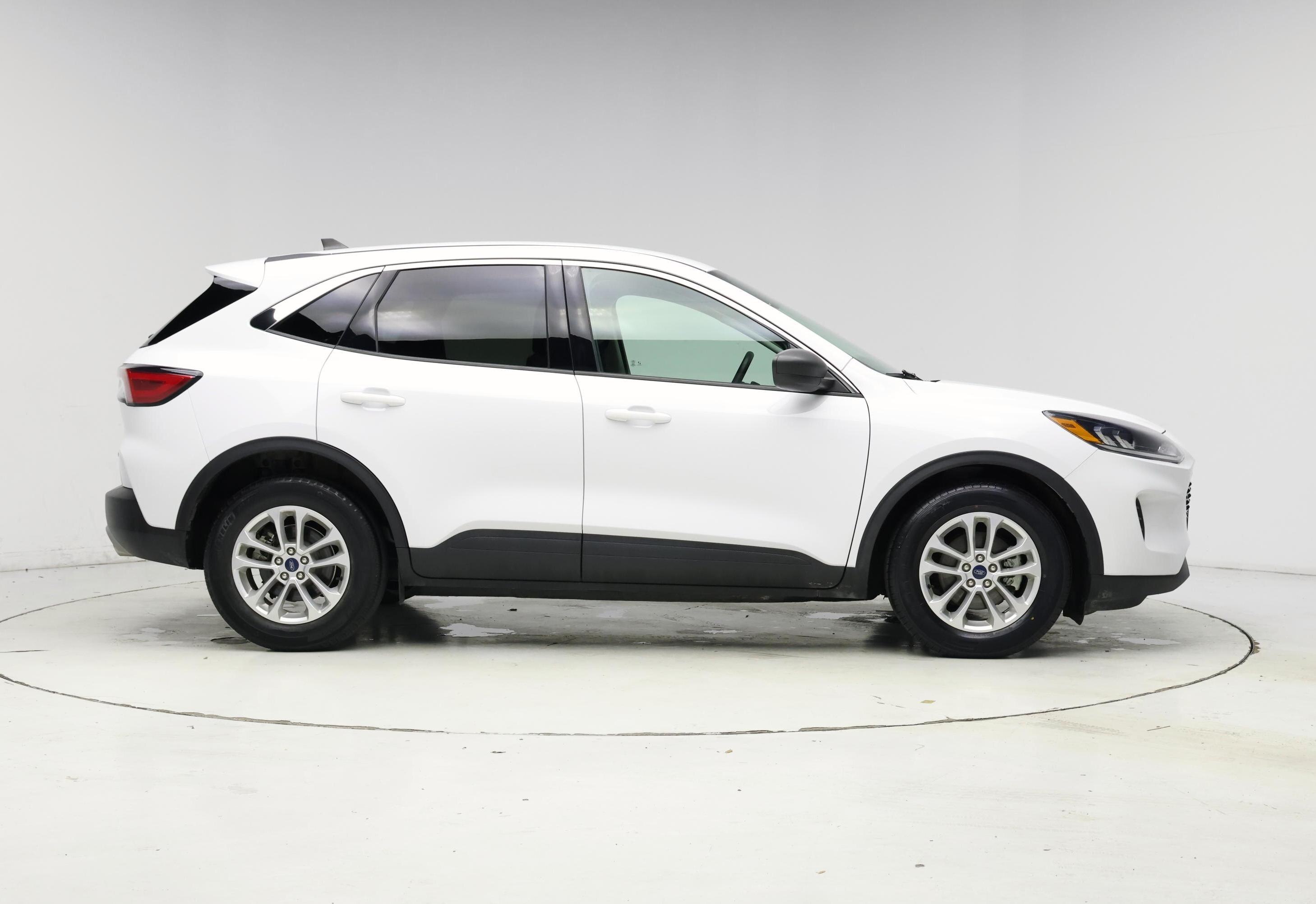 Thumbnail: 2022 Ford Escape - 7