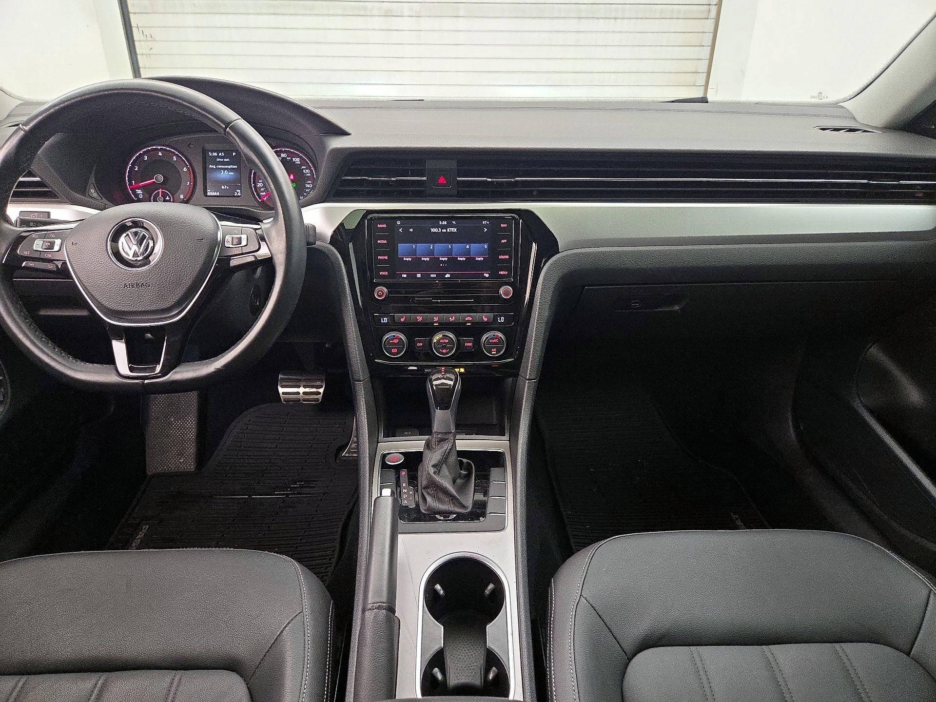 Thumbnail: 2020 Volkswagen Passat - 9