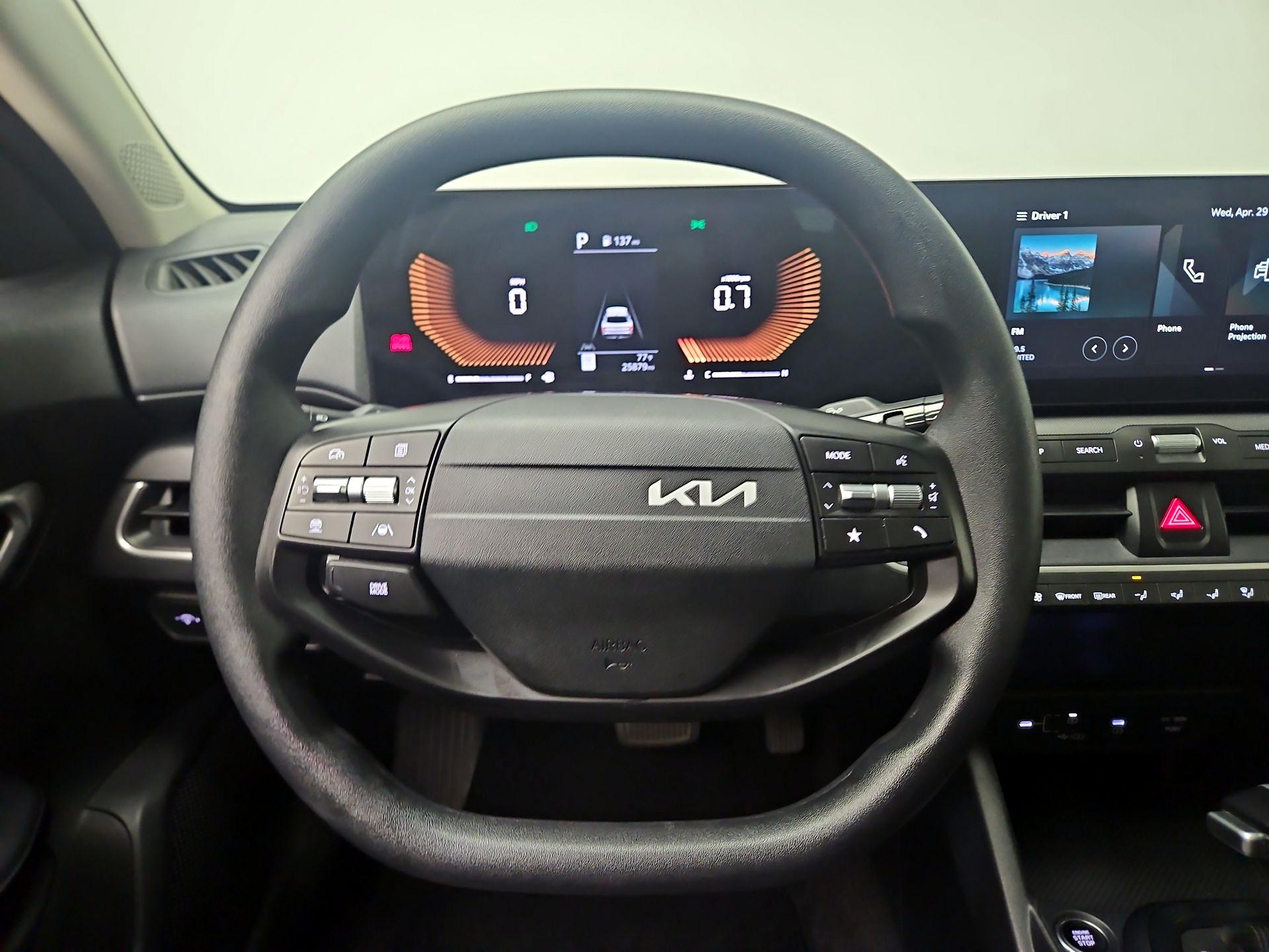 Thumbnail: 2025 Kia K4 - 10