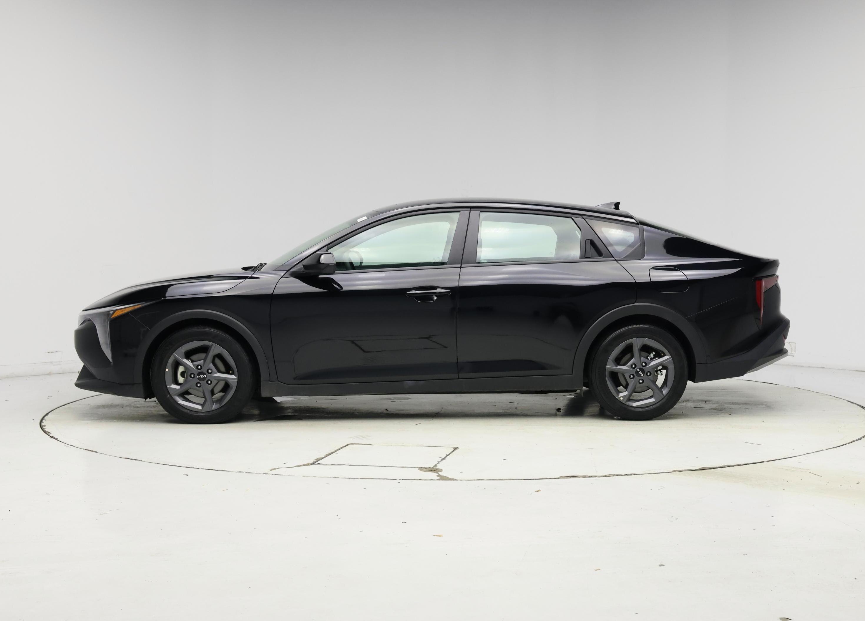 Thumbnail: 2025 Kia K4 - 3