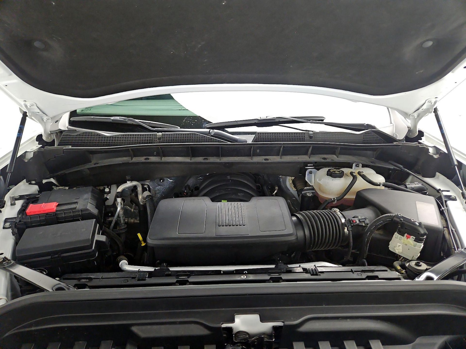 2024 GMC Sierra 1500 SLT - Photo 22