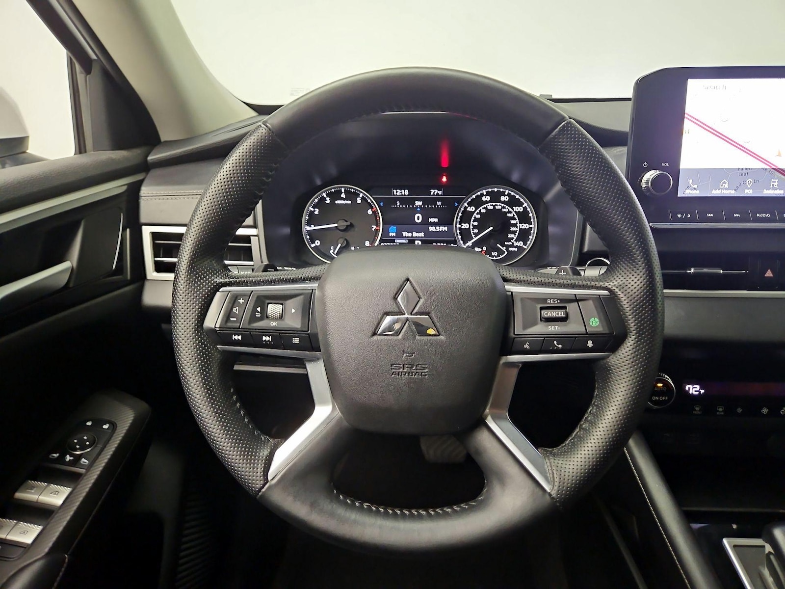 2024 Mitsubishi Outlander SE - Photo 11