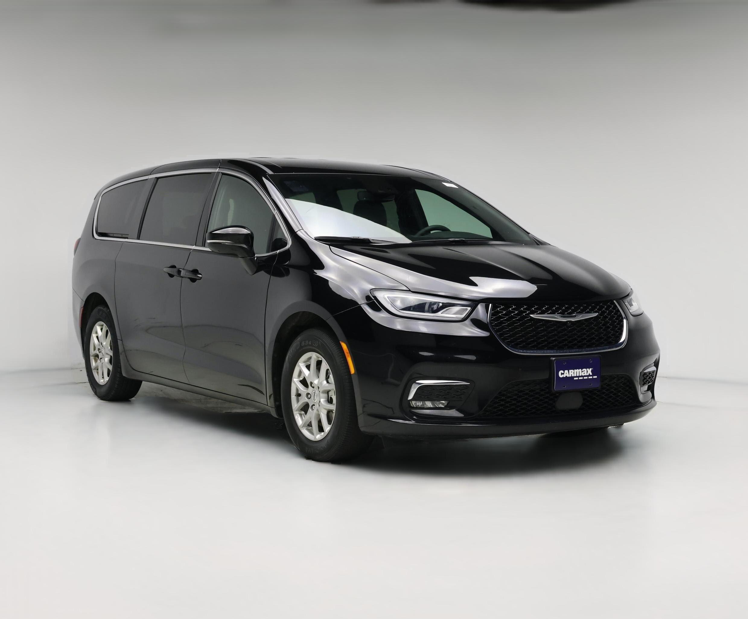 Thumbnail: 2025 Chrysler Pacifica - 1