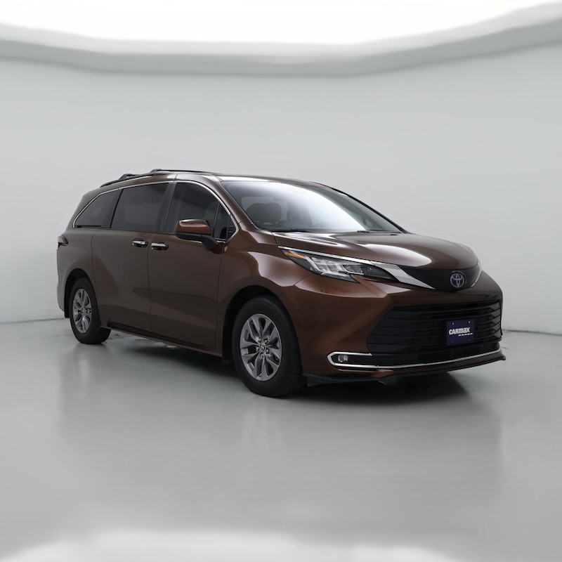 2023 Toyota Sienna Hybrid XLE