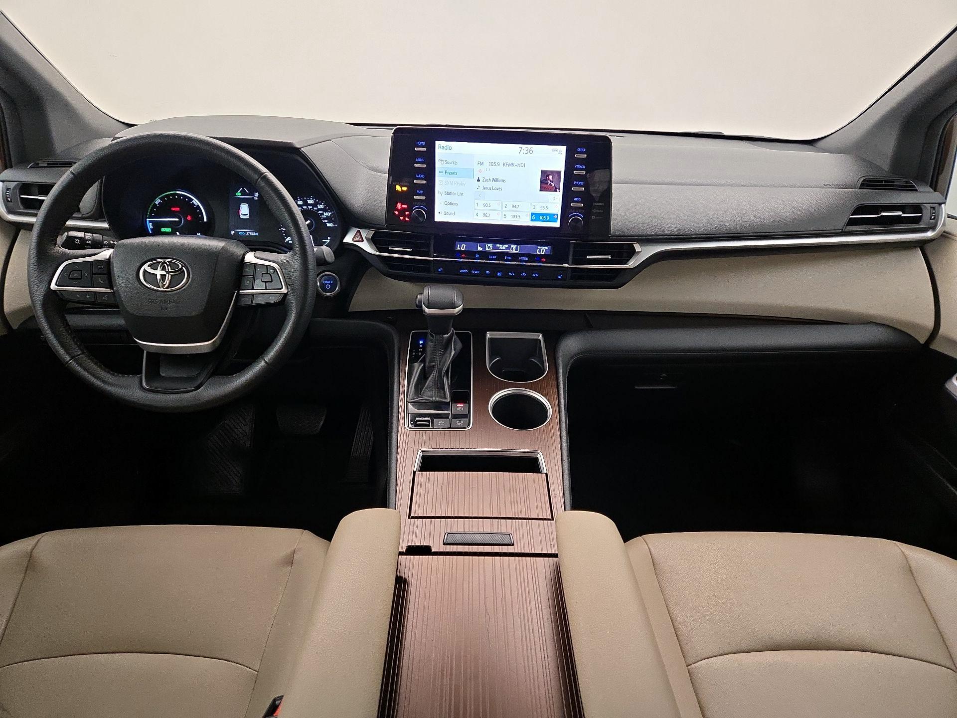 Thumbnail: 2023 Toyota Sienna - 9