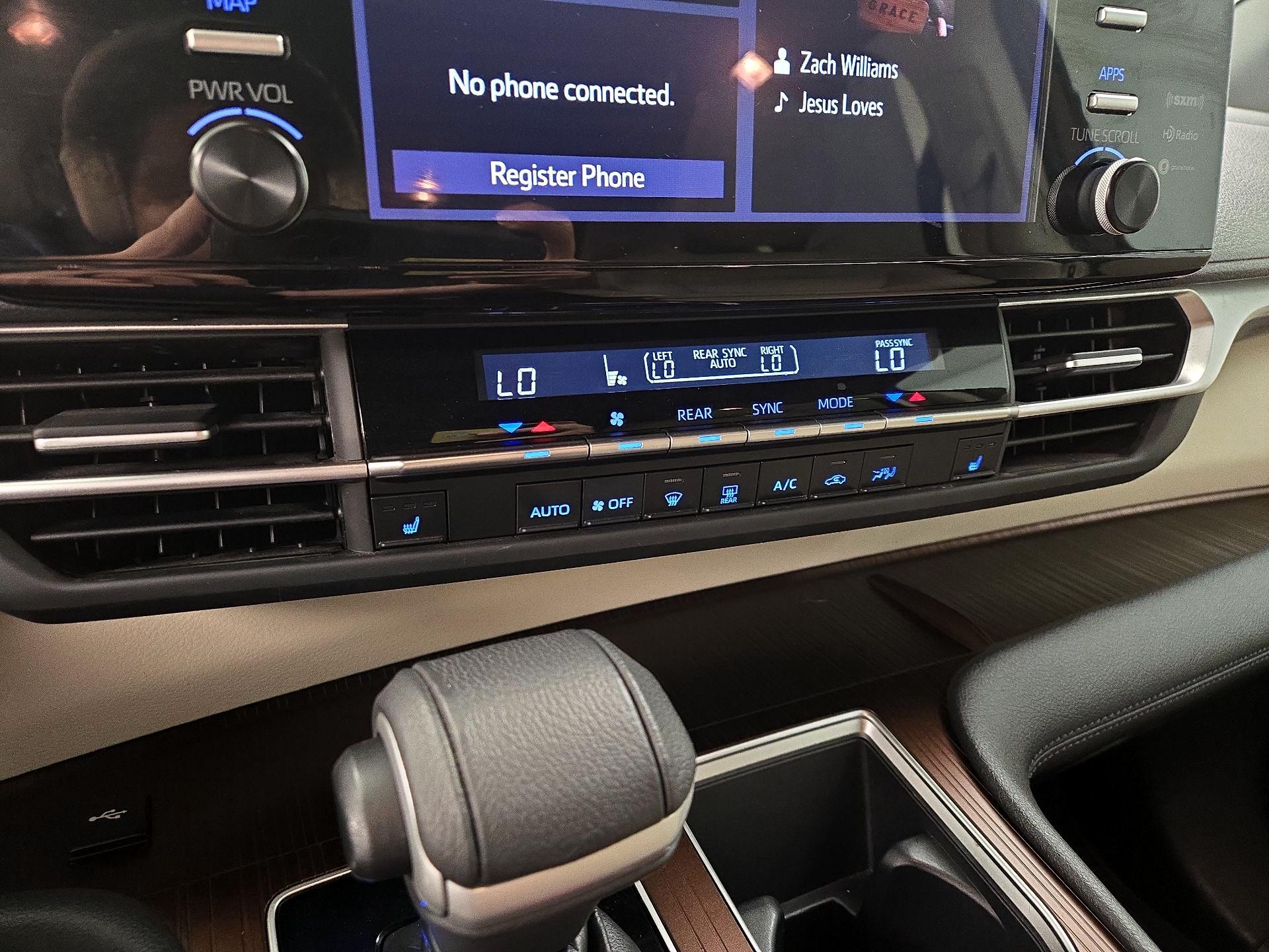 Thumbnail: 2023 Toyota Sienna - 16
