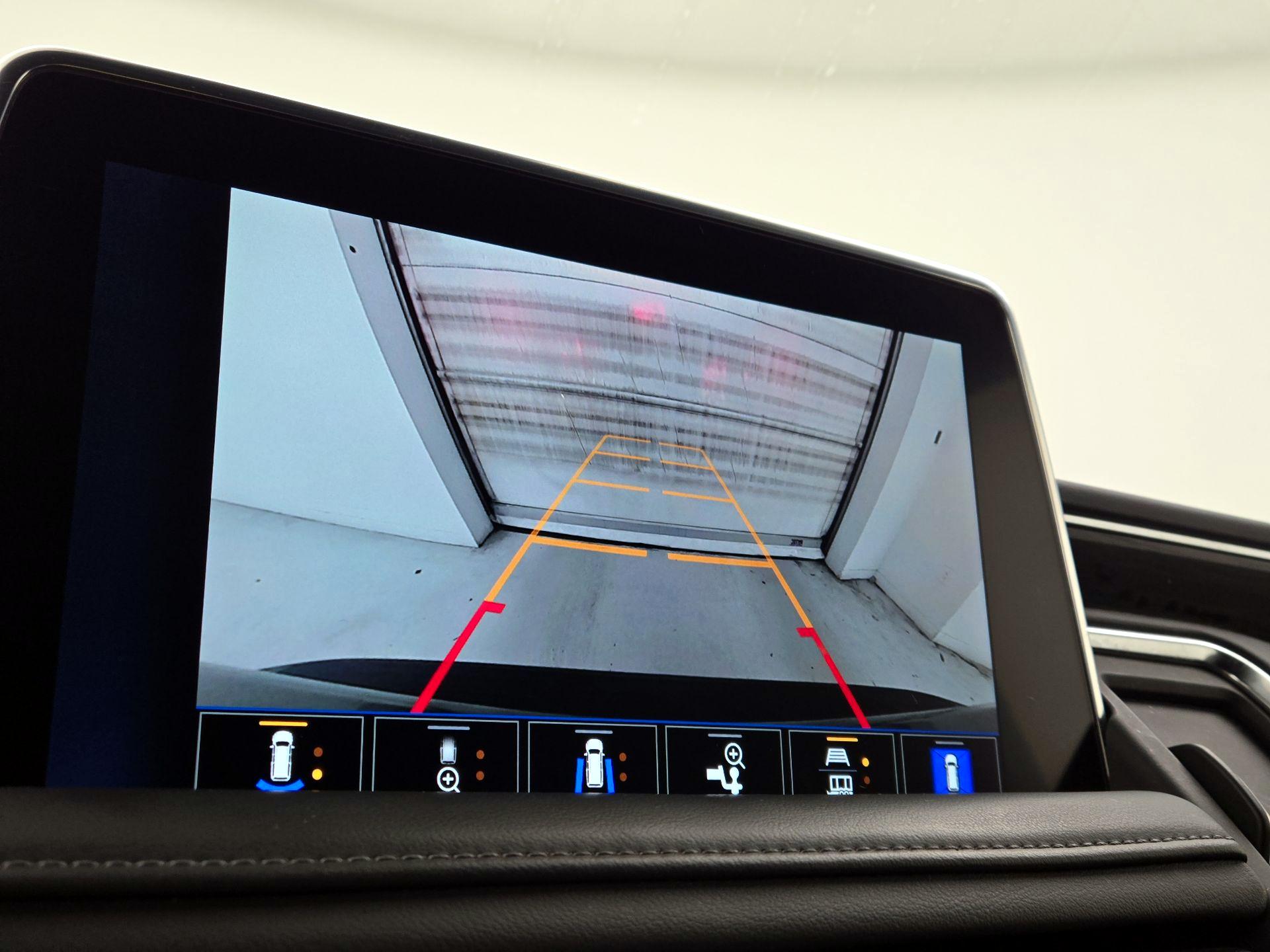 Thumbnail: 2023 Chevrolet Suburban - 14