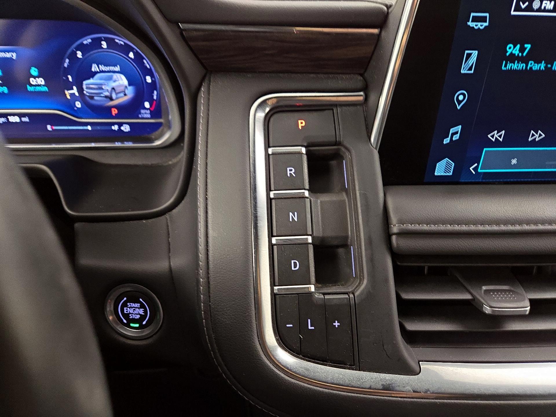 Thumbnail: 2023 Chevrolet Suburban - 17