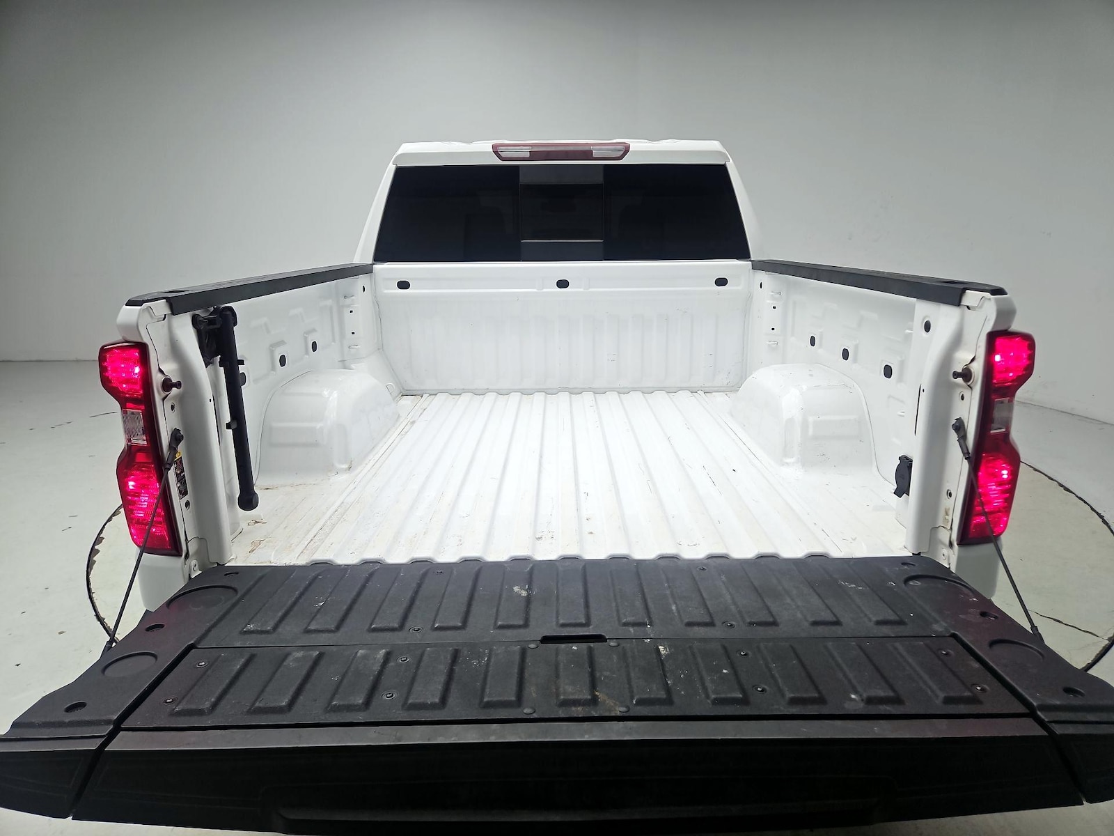 2025 Chevrolet Silverado 1500 LT - Photo 21