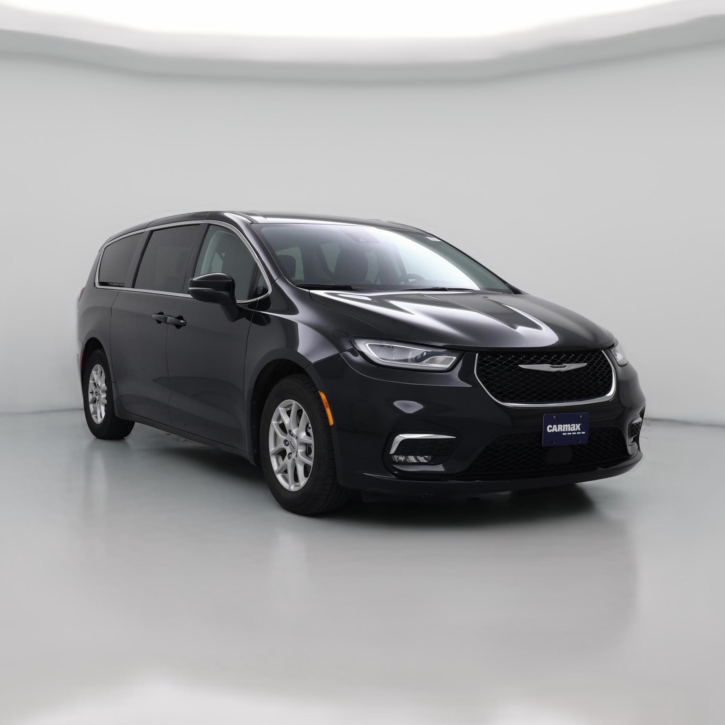 Thumbnail: 2023 Chrysler Pacifica - 1