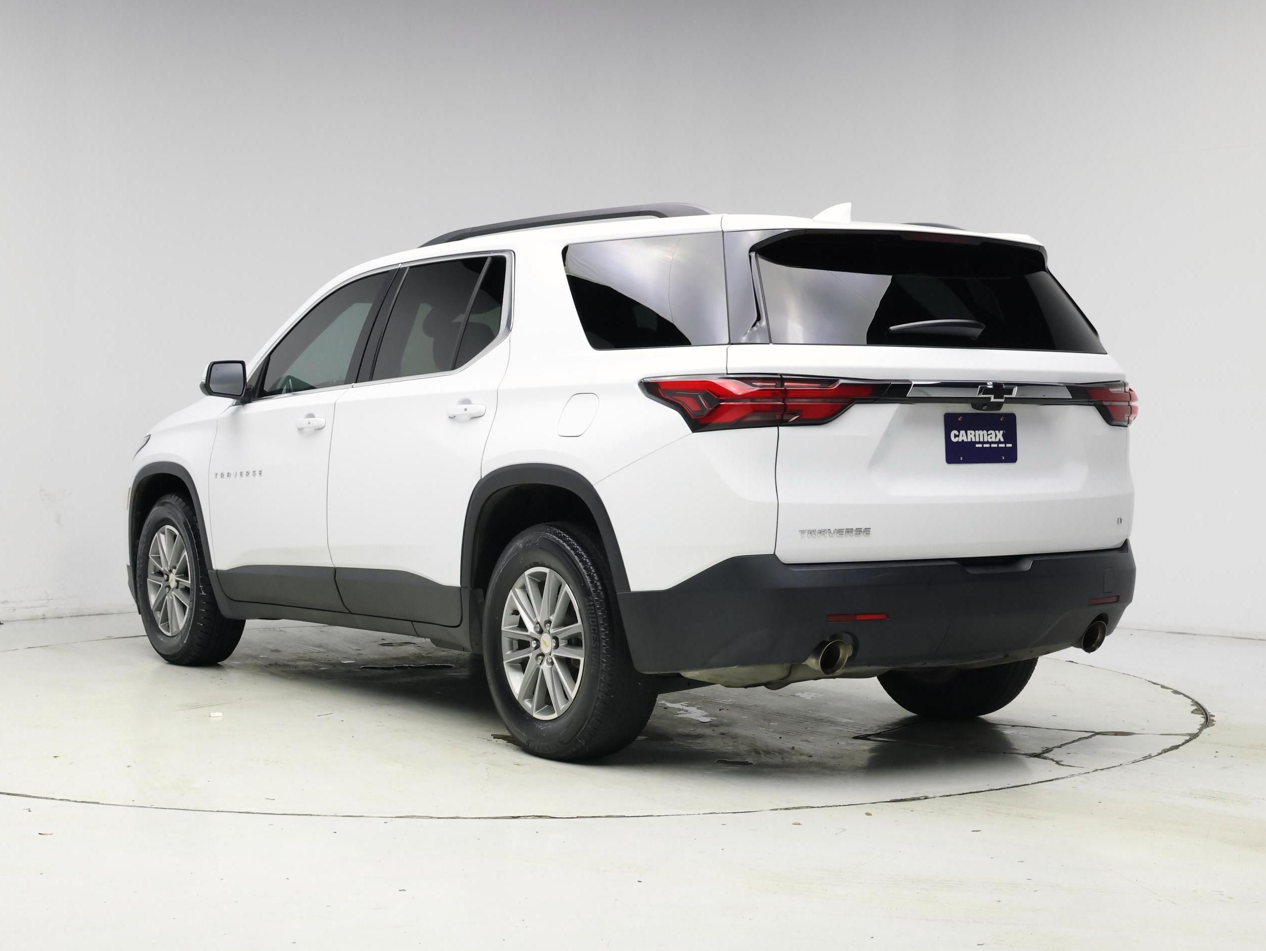 Thumbnail: 2023 Chevrolet Traverse - 2