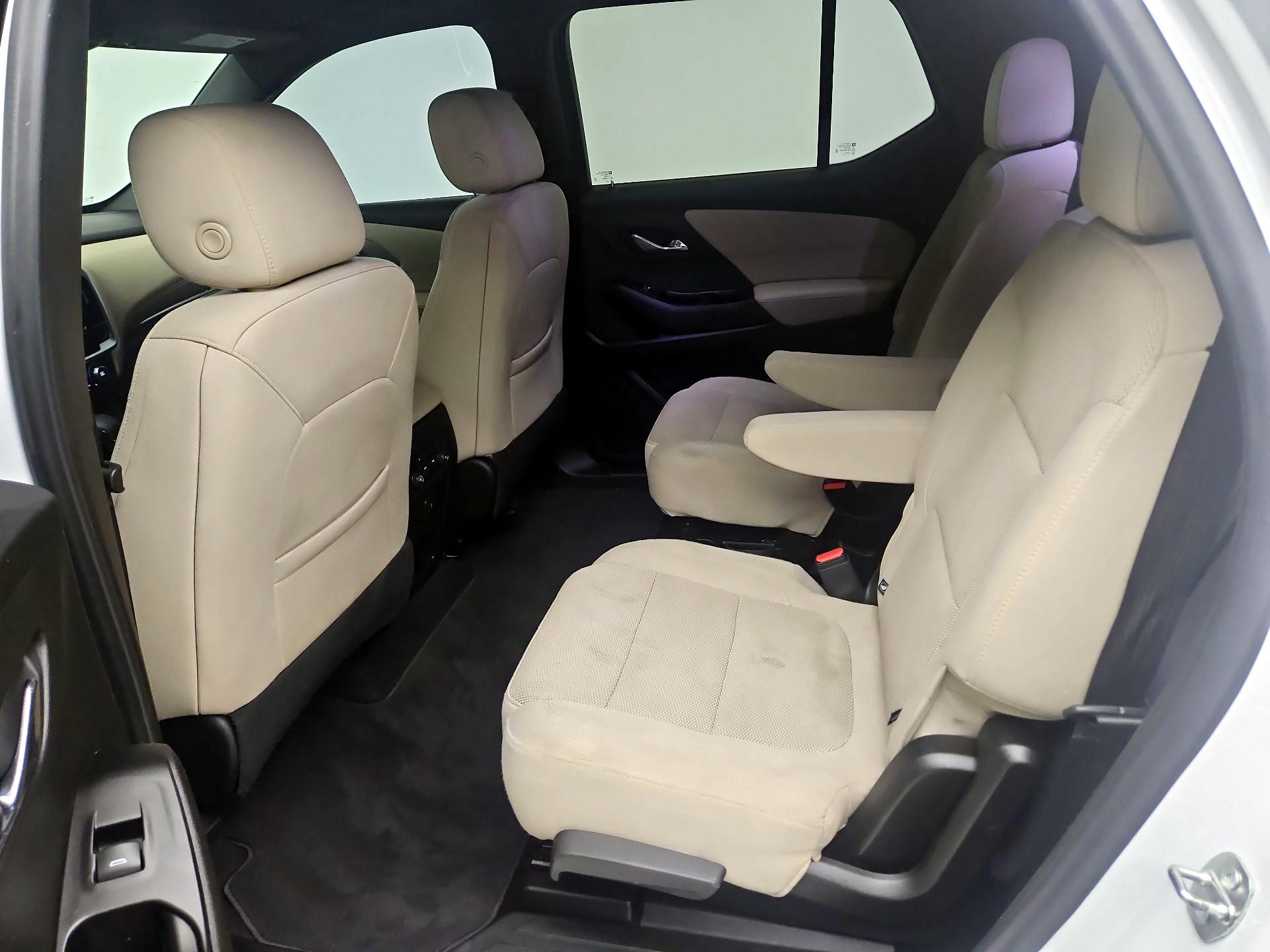 Thumbnail: 2023 Chevrolet Traverse - 19