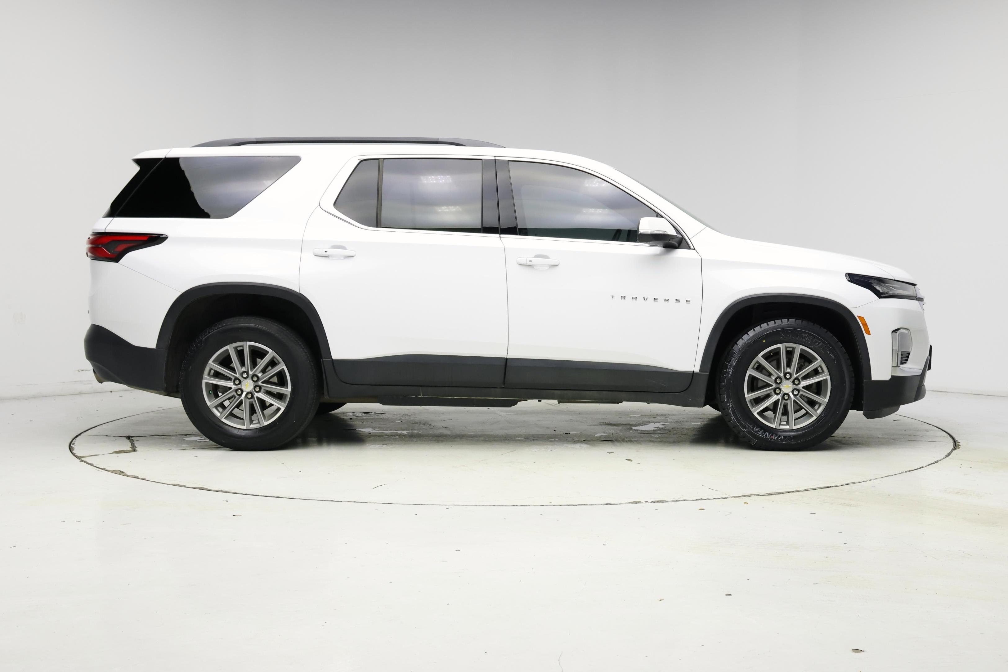 Thumbnail: 2023 Chevrolet Traverse - 7