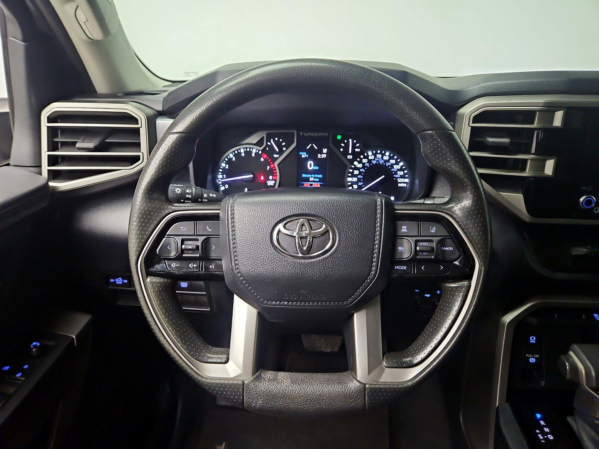 Thumbnail: 2022 Toyota Tundra - 10