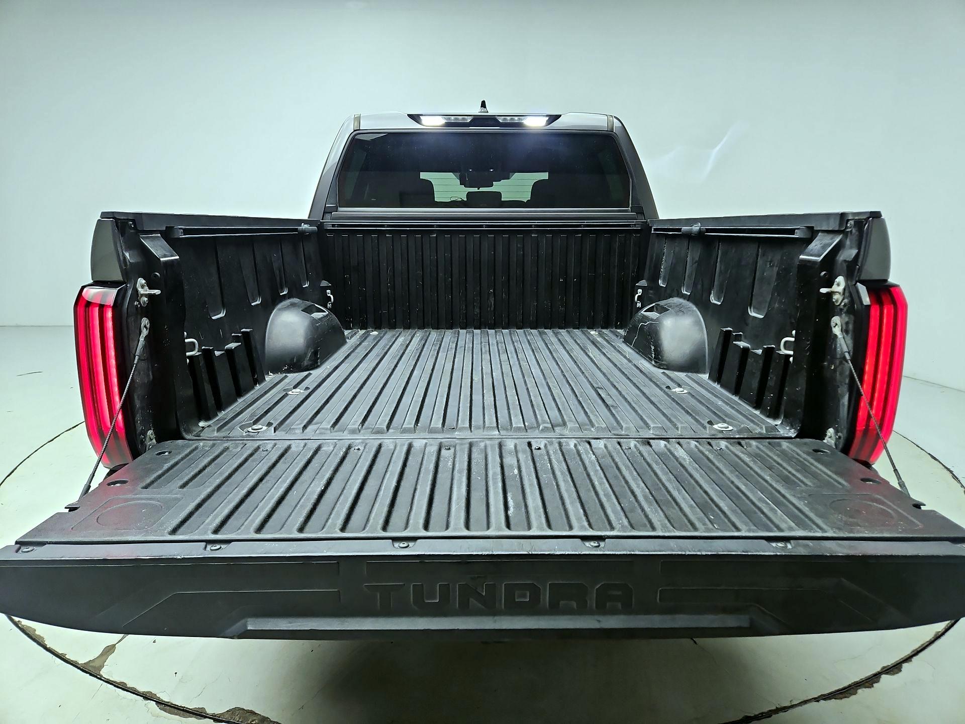 Thumbnail: 2022 Toyota Tundra - 20