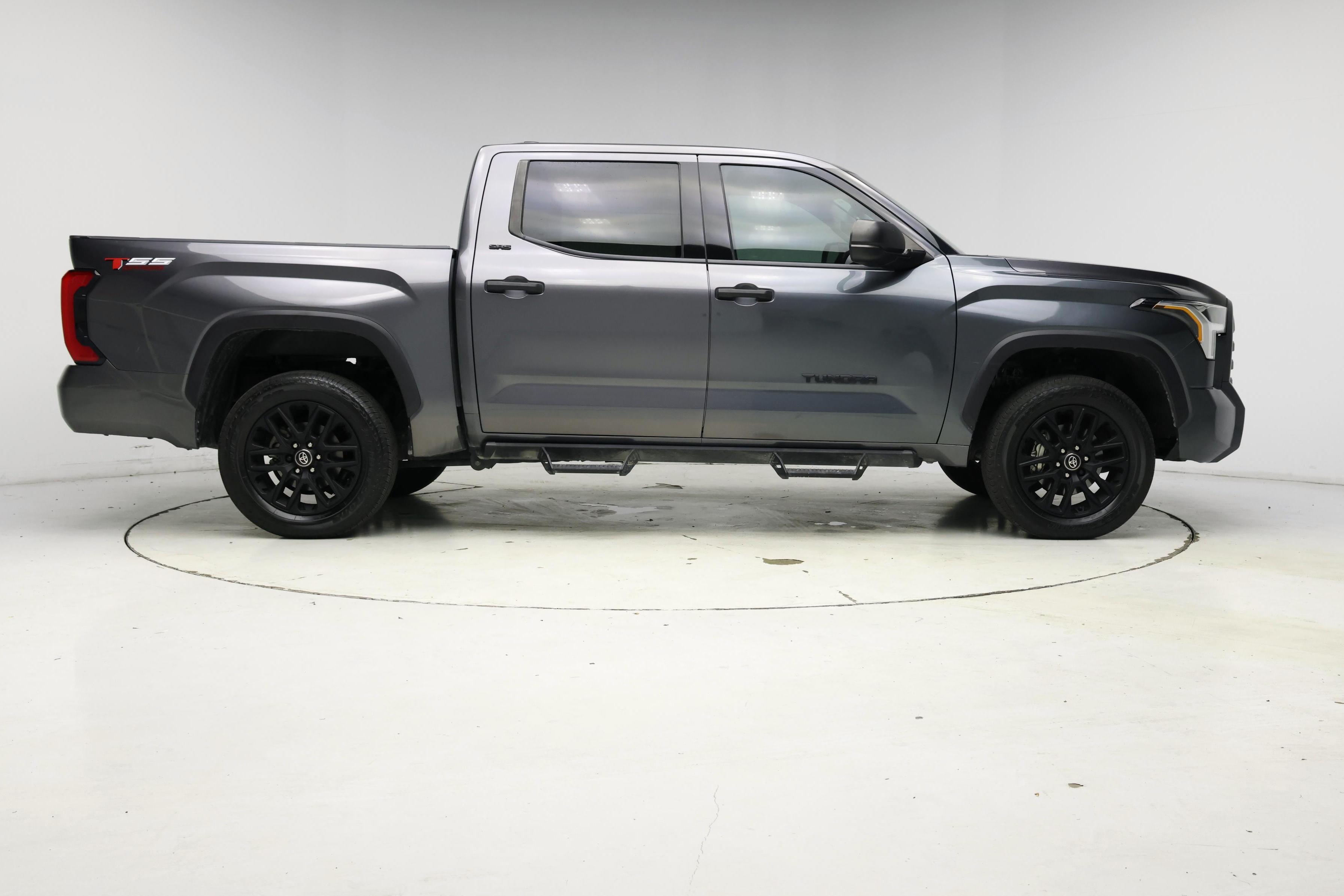 Thumbnail: 2022 Toyota Tundra - 7