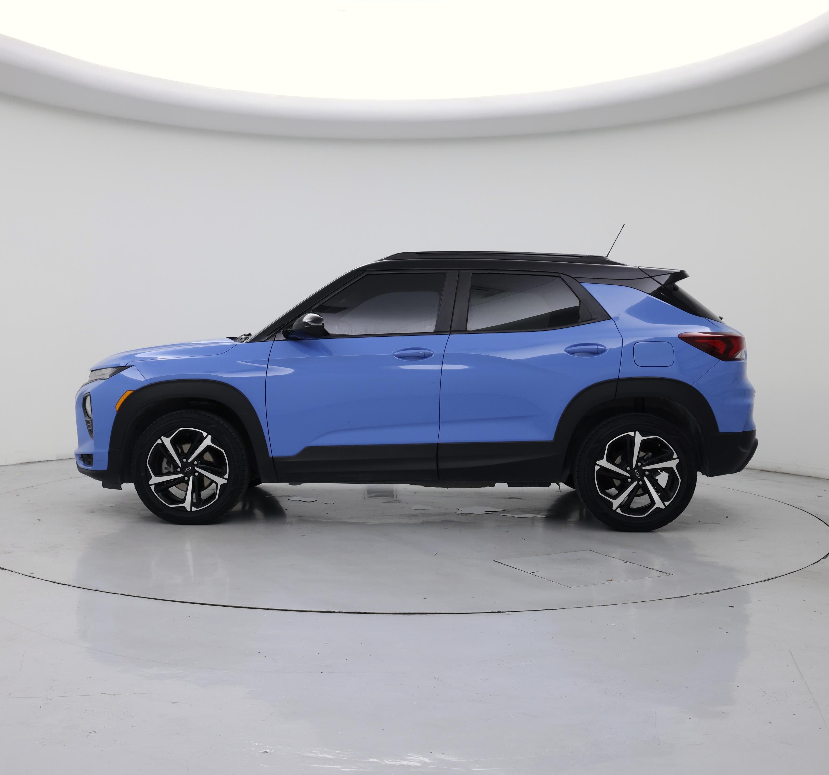 Thumbnail: 2023 Chevrolet TrailBlazer - 3