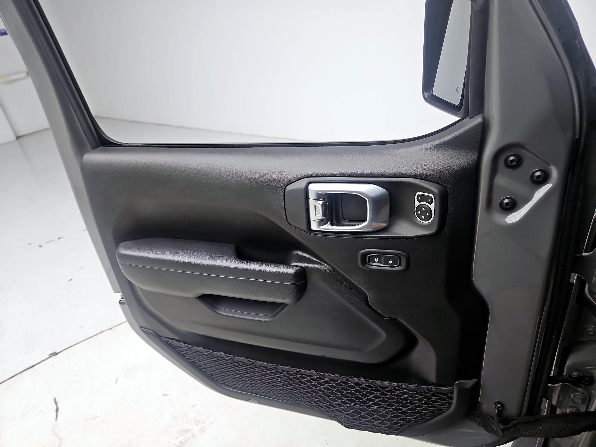Thumbnail: 2022 Jeep Wrangler - 12