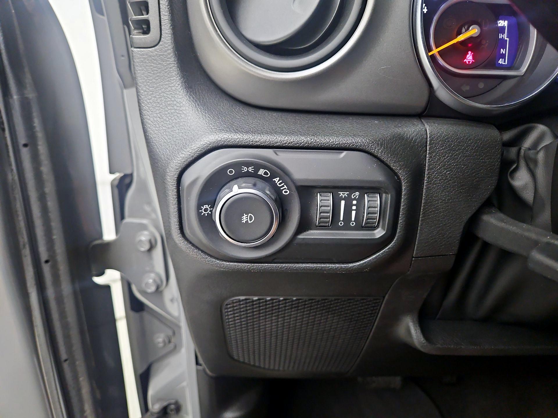 Thumbnail: 2022 Jeep Wrangler - 13