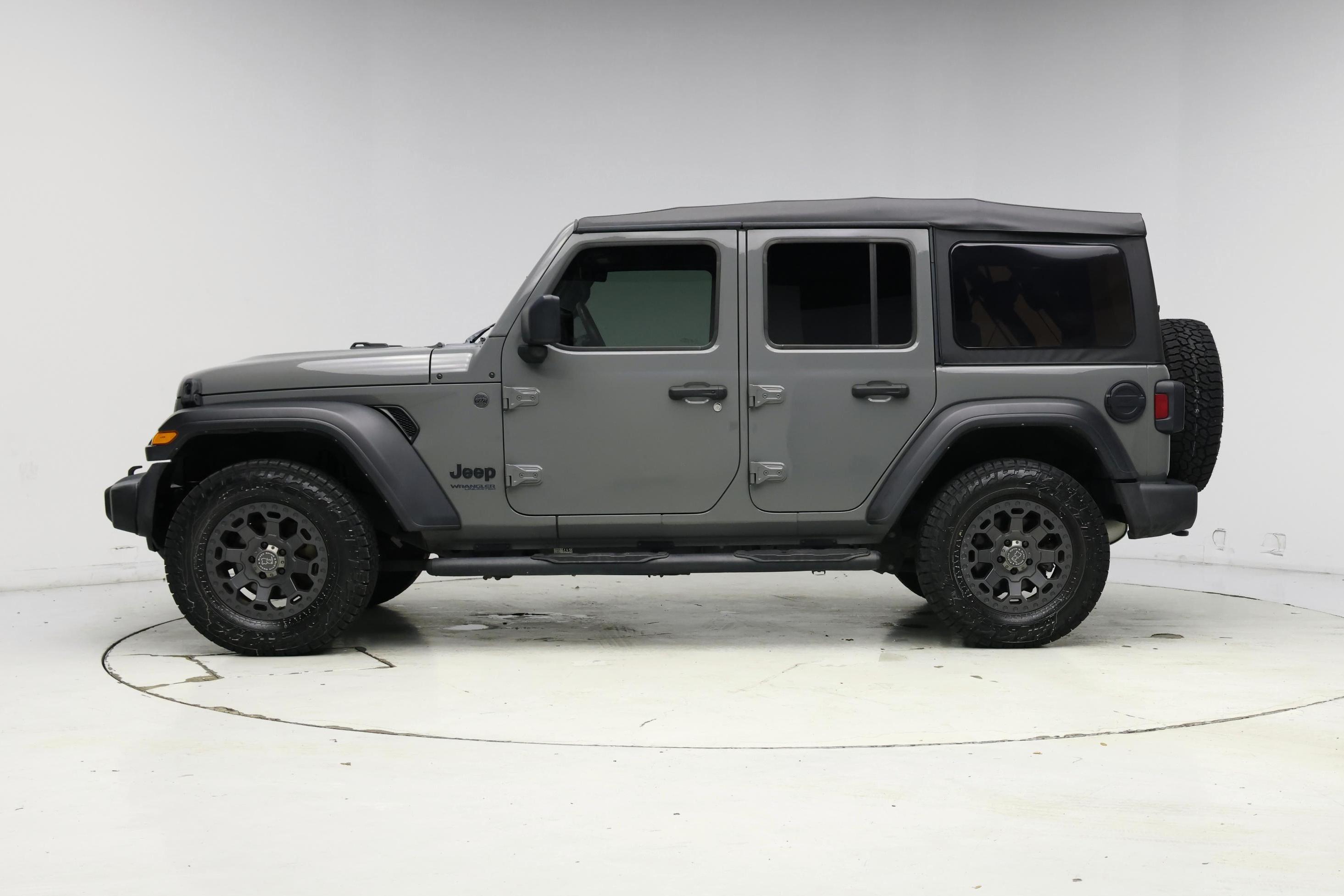 Thumbnail: 2022 Jeep Wrangler - 3