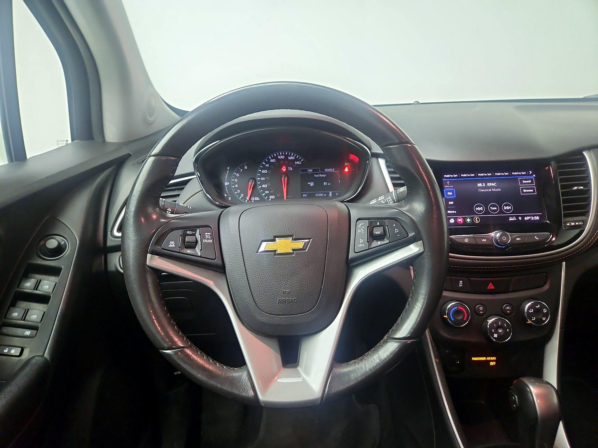 Thumbnail: 2022 Chevrolet Trax - 10