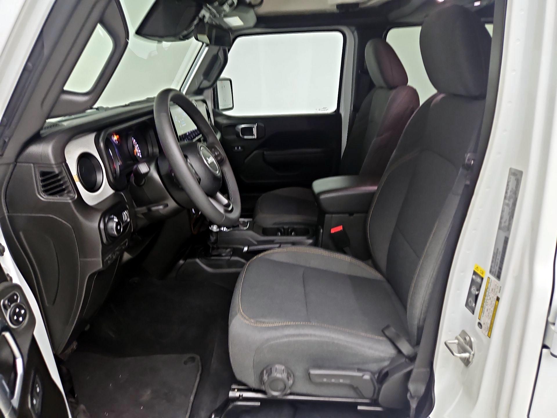 Thumbnail: 2025 Jeep Wrangler - 11
