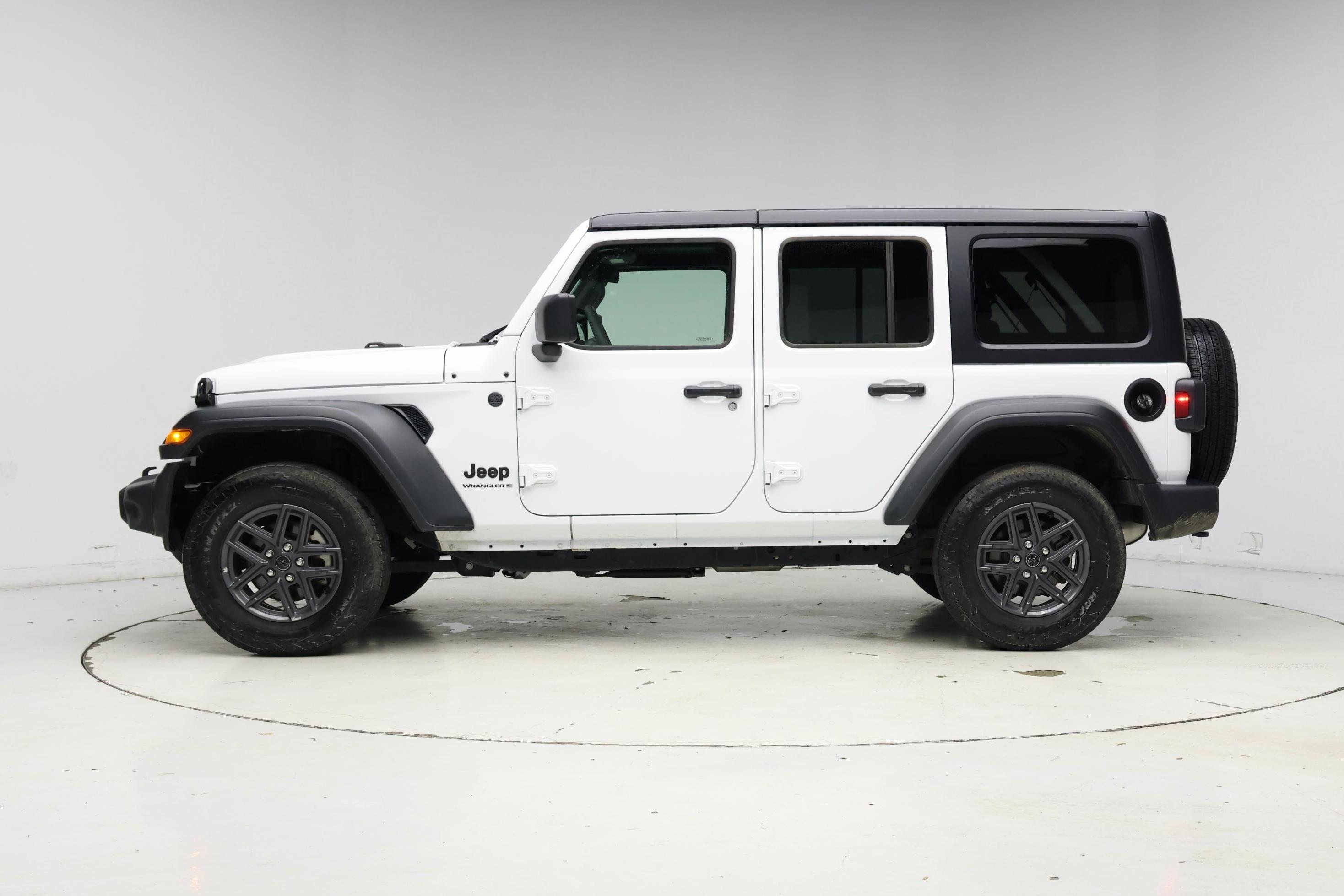 Thumbnail: 2025 Jeep Wrangler - 3