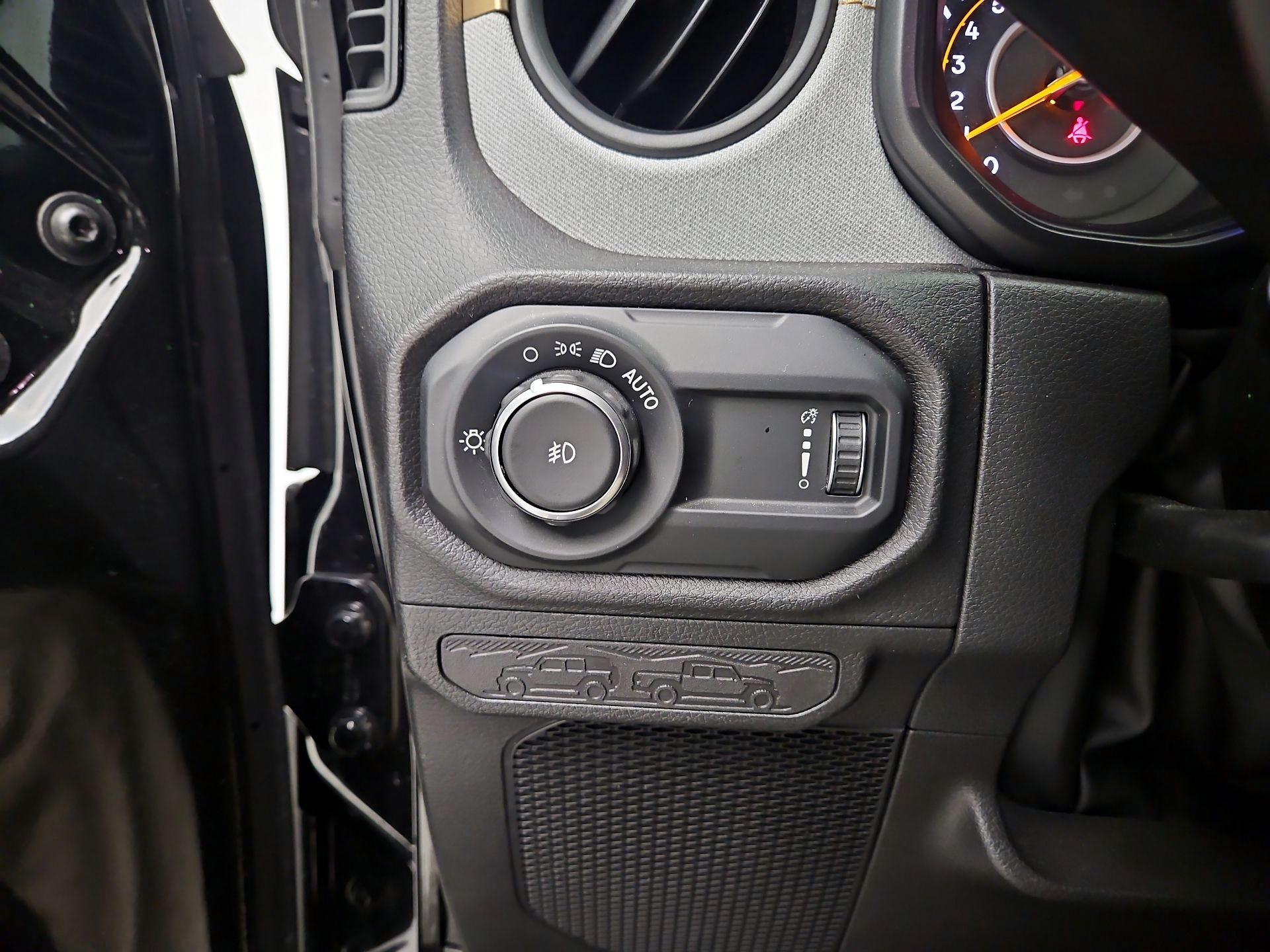 Thumbnail: 2025 Jeep Wrangler - 13