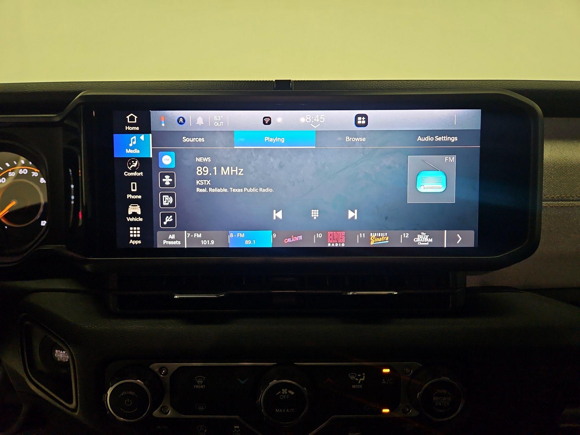 Thumbnail: 2025 Jeep Wrangler - 15