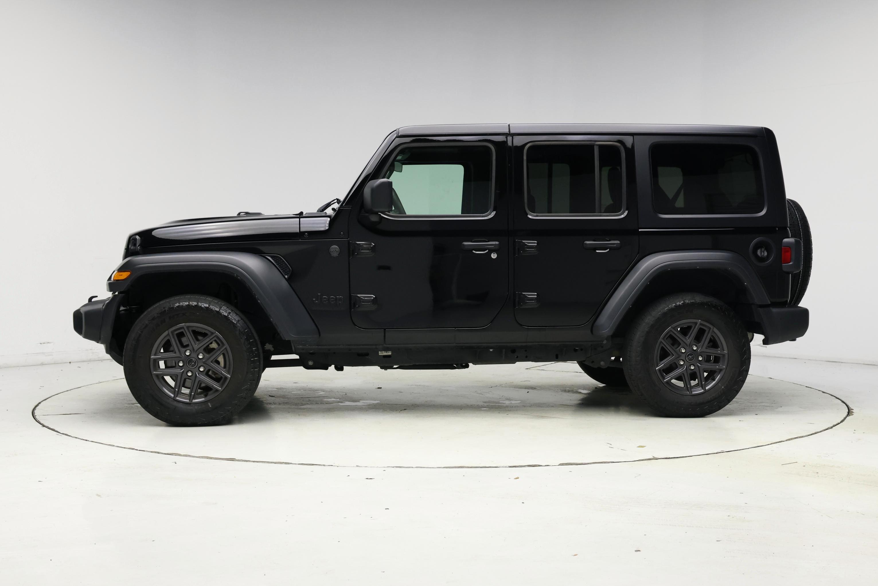 Thumbnail: 2025 Jeep Wrangler - 3