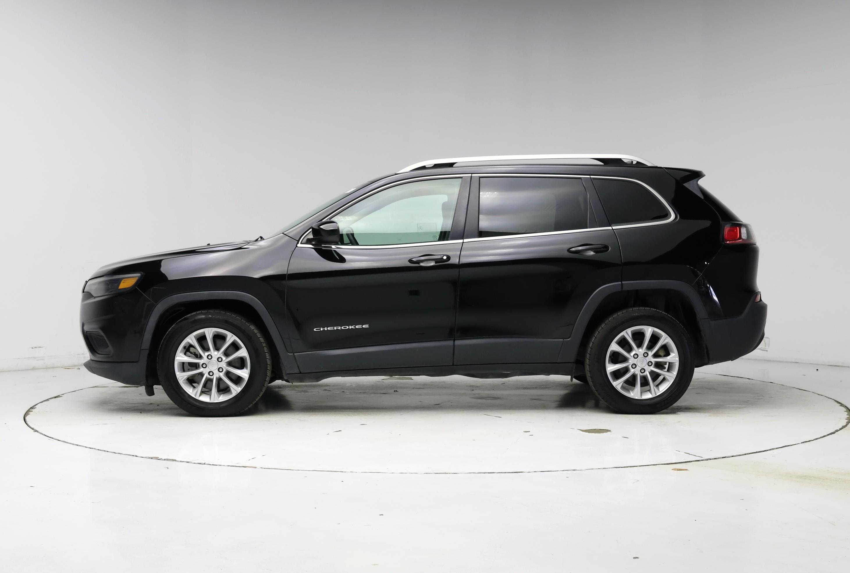 Thumbnail: 2019 Jeep Cherokee - 3