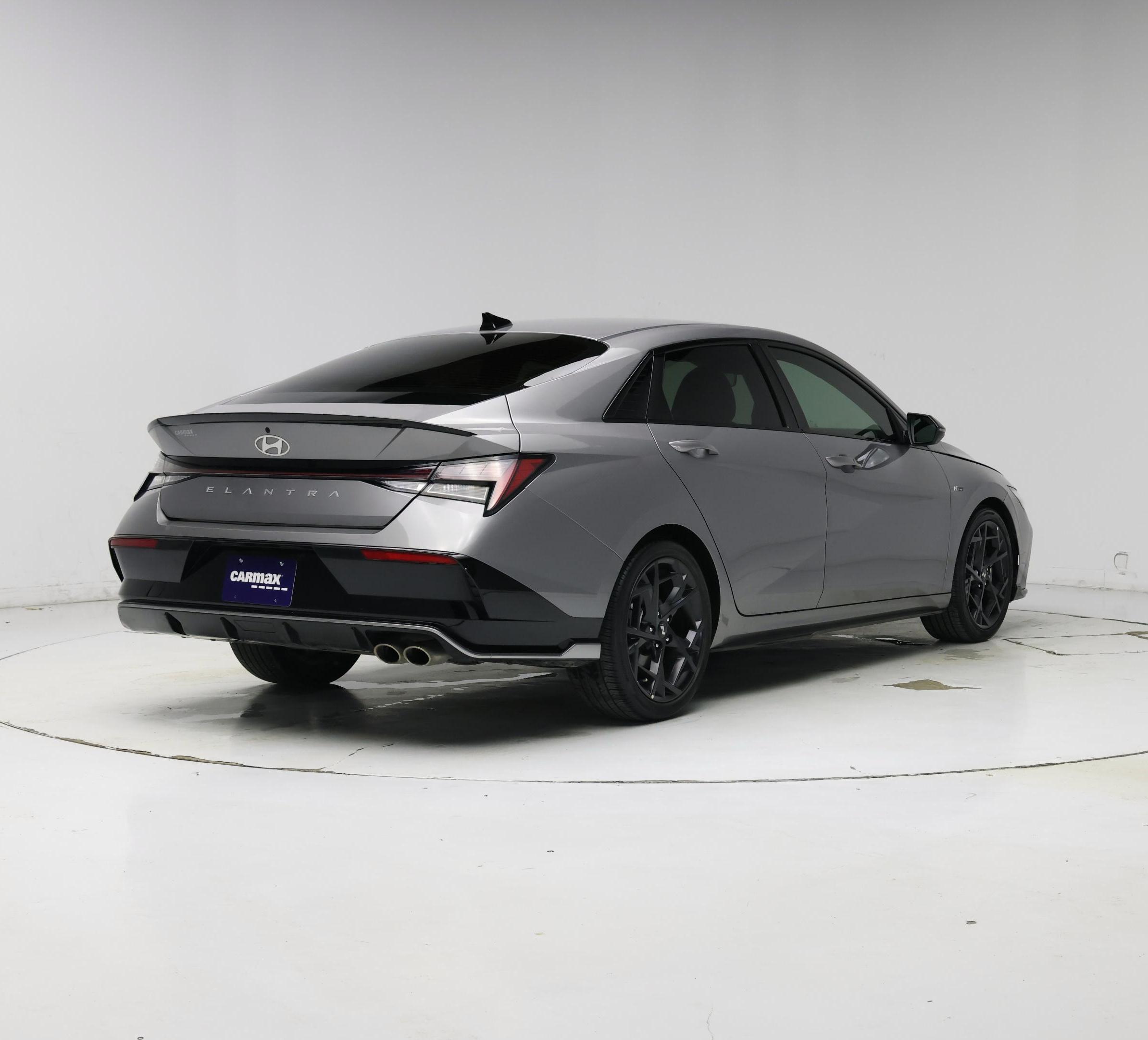 Thumbnail: 2024 Hyundai Elantra - 8