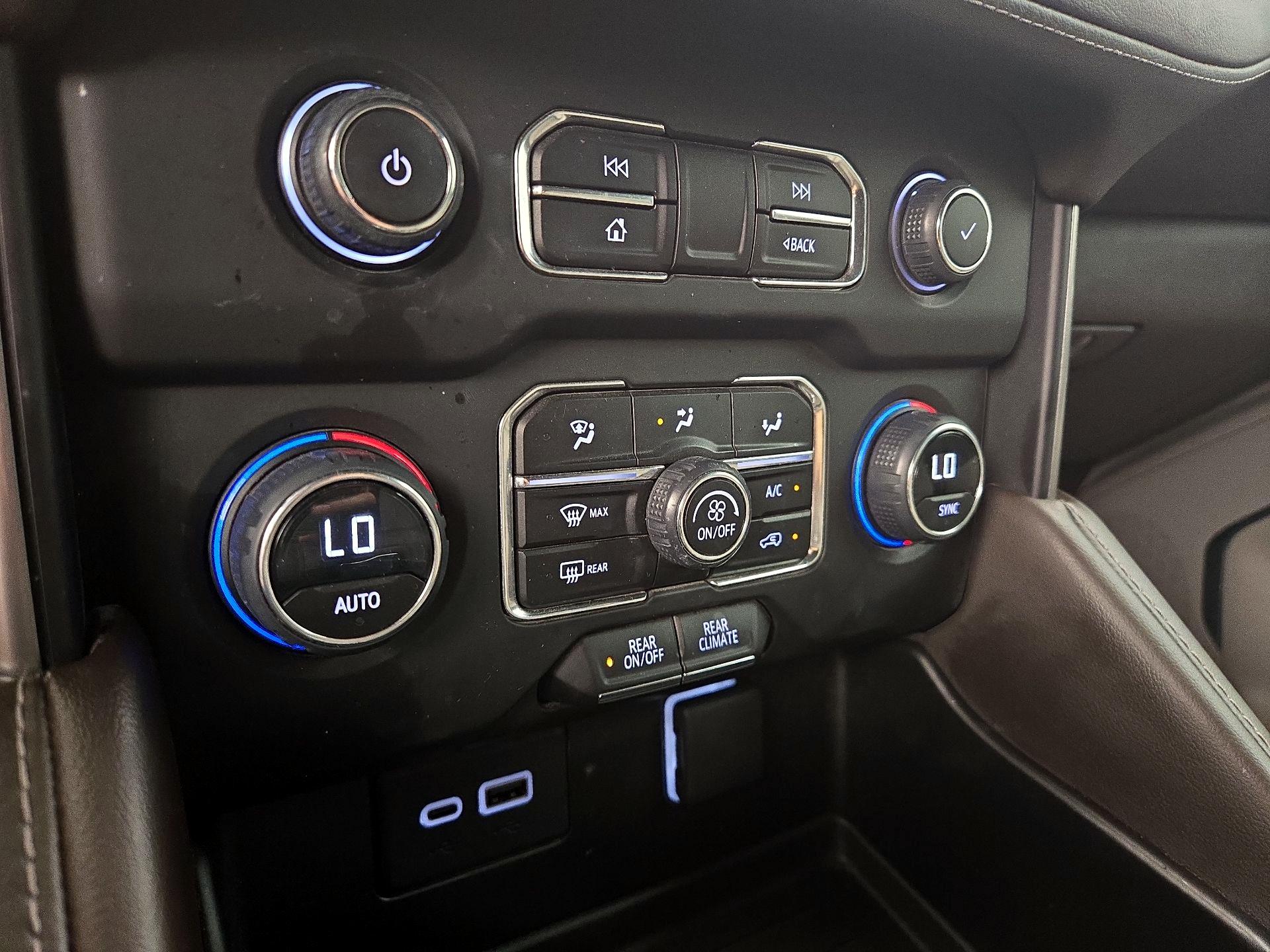 Thumbnail: 2023 Chevrolet Tahoe - 16