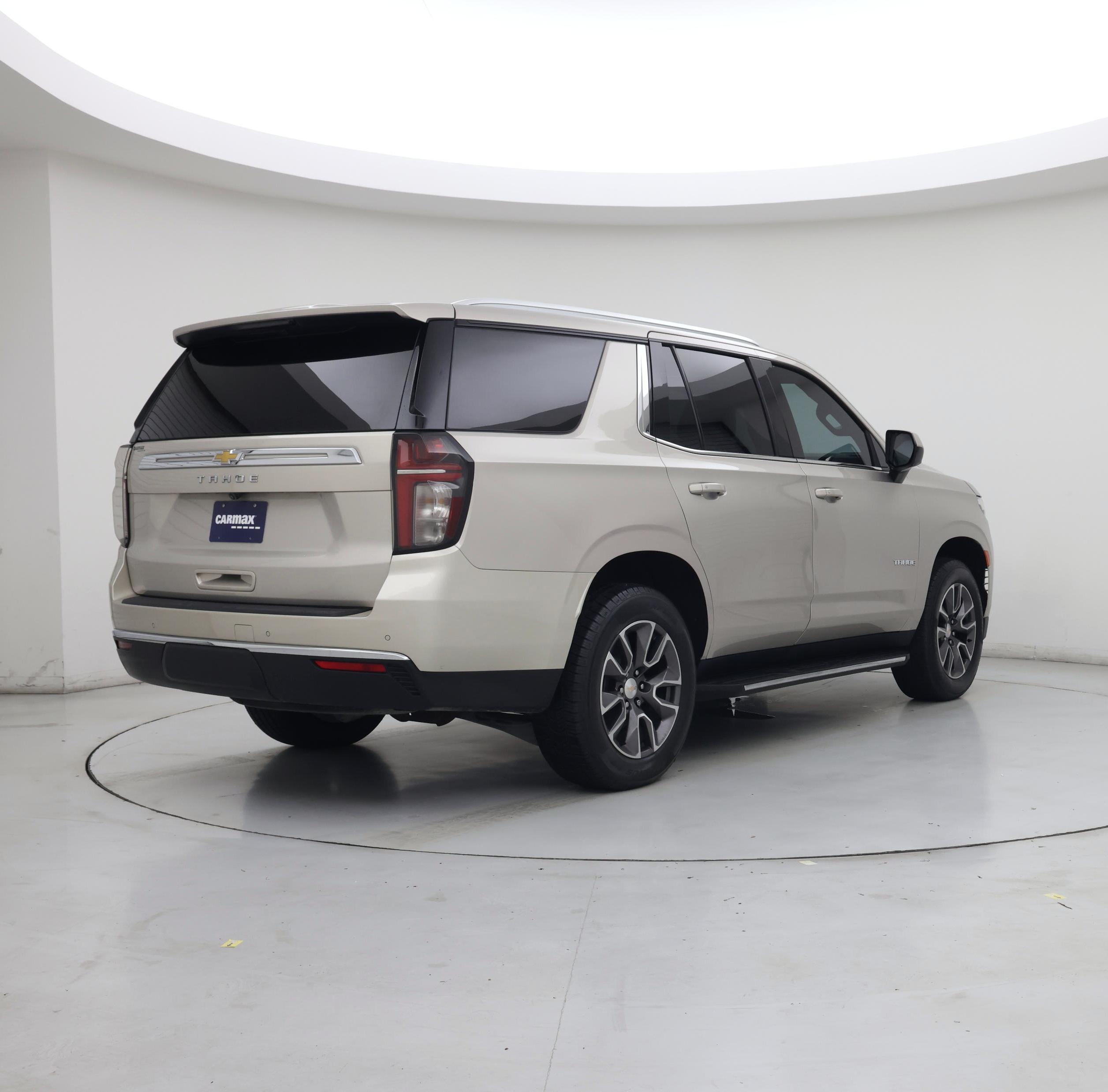 Thumbnail: 2023 Chevrolet Tahoe - 8