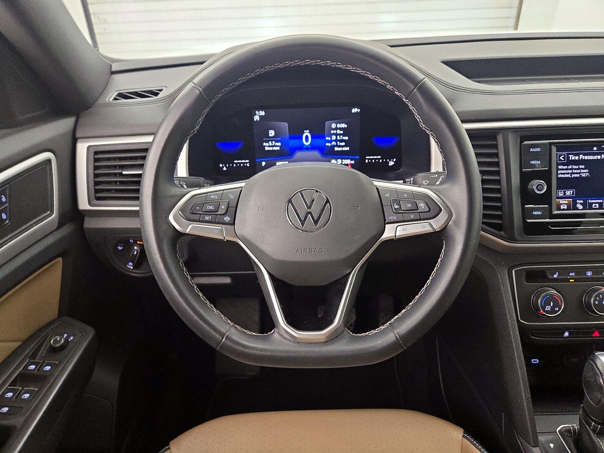 Thumbnail: 2022 Volkswagen Atlas - 10