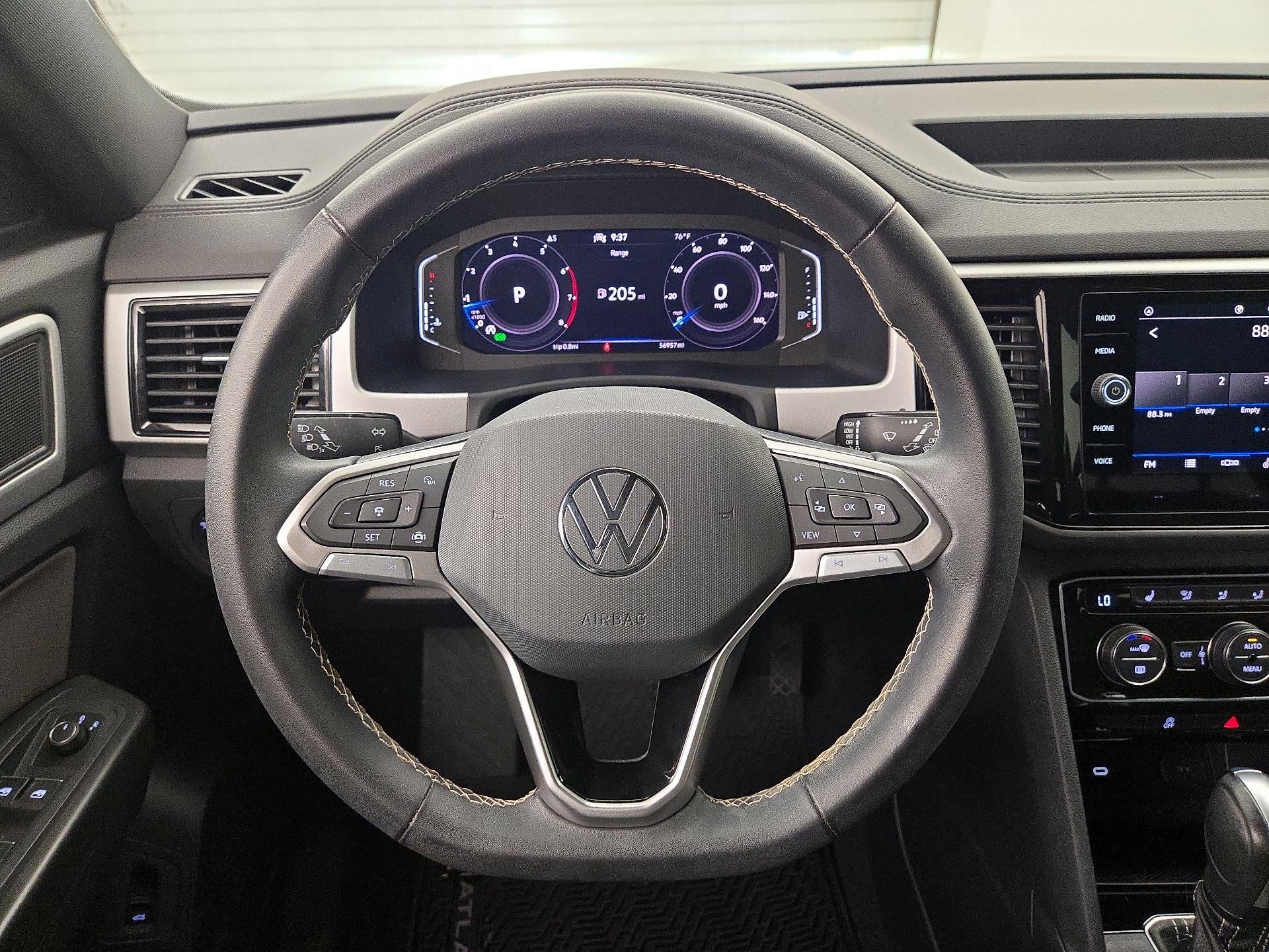 Thumbnail: 2023 Volkswagen Atlas - 10