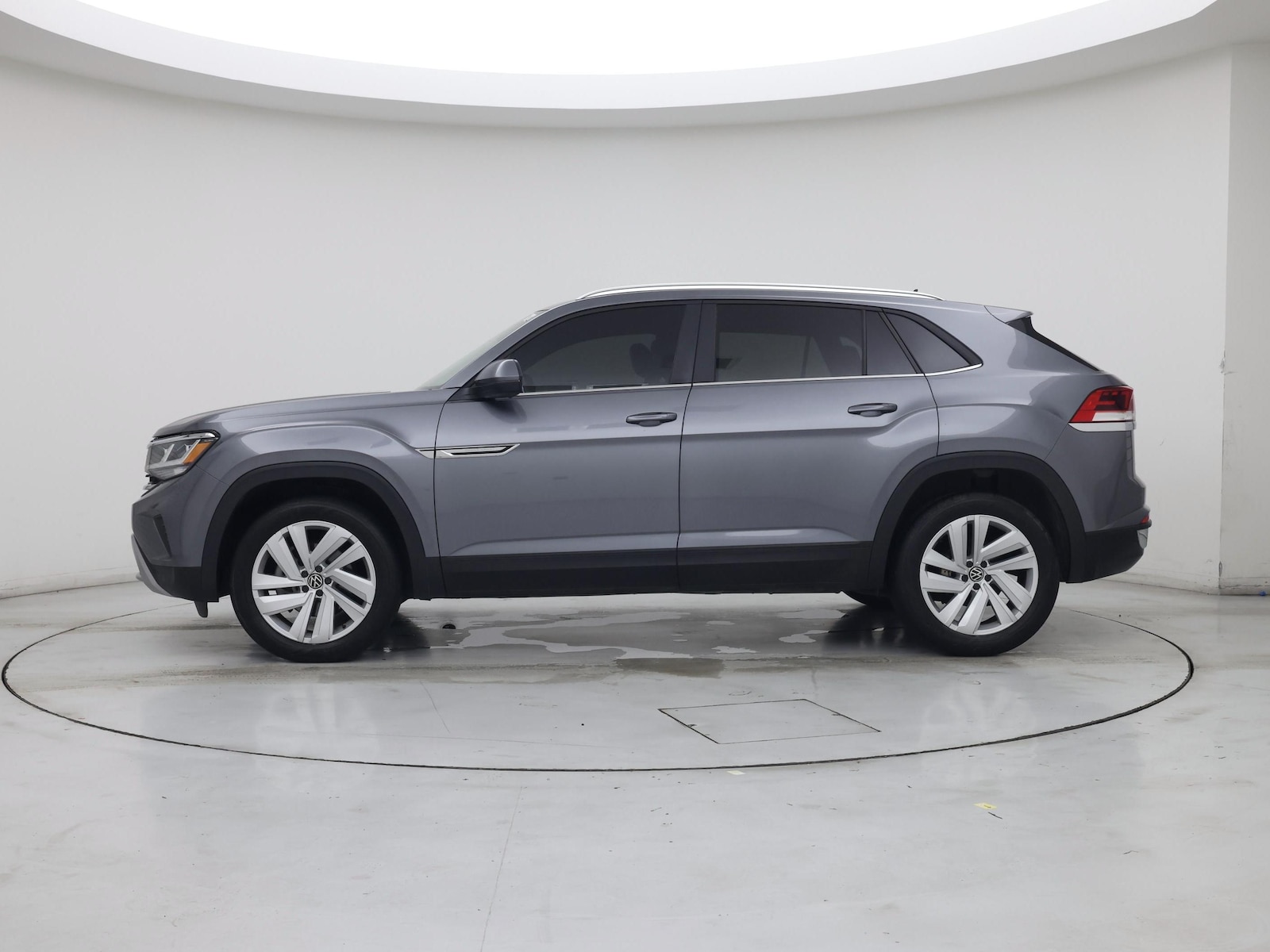 2023 Volkswagen Atlas Cross Sport SE w/Tech - Photo 4