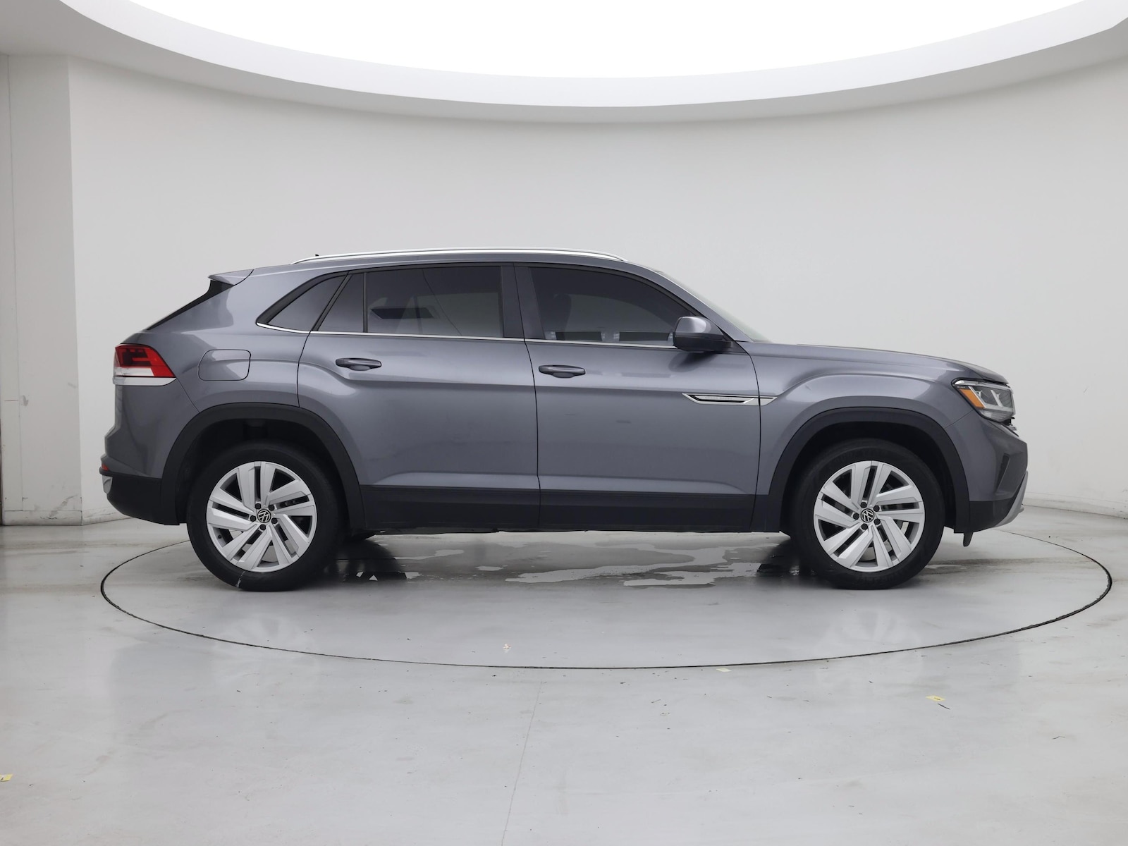 2023 Volkswagen Atlas Cross Sport SE w/Tech - Photo 8
