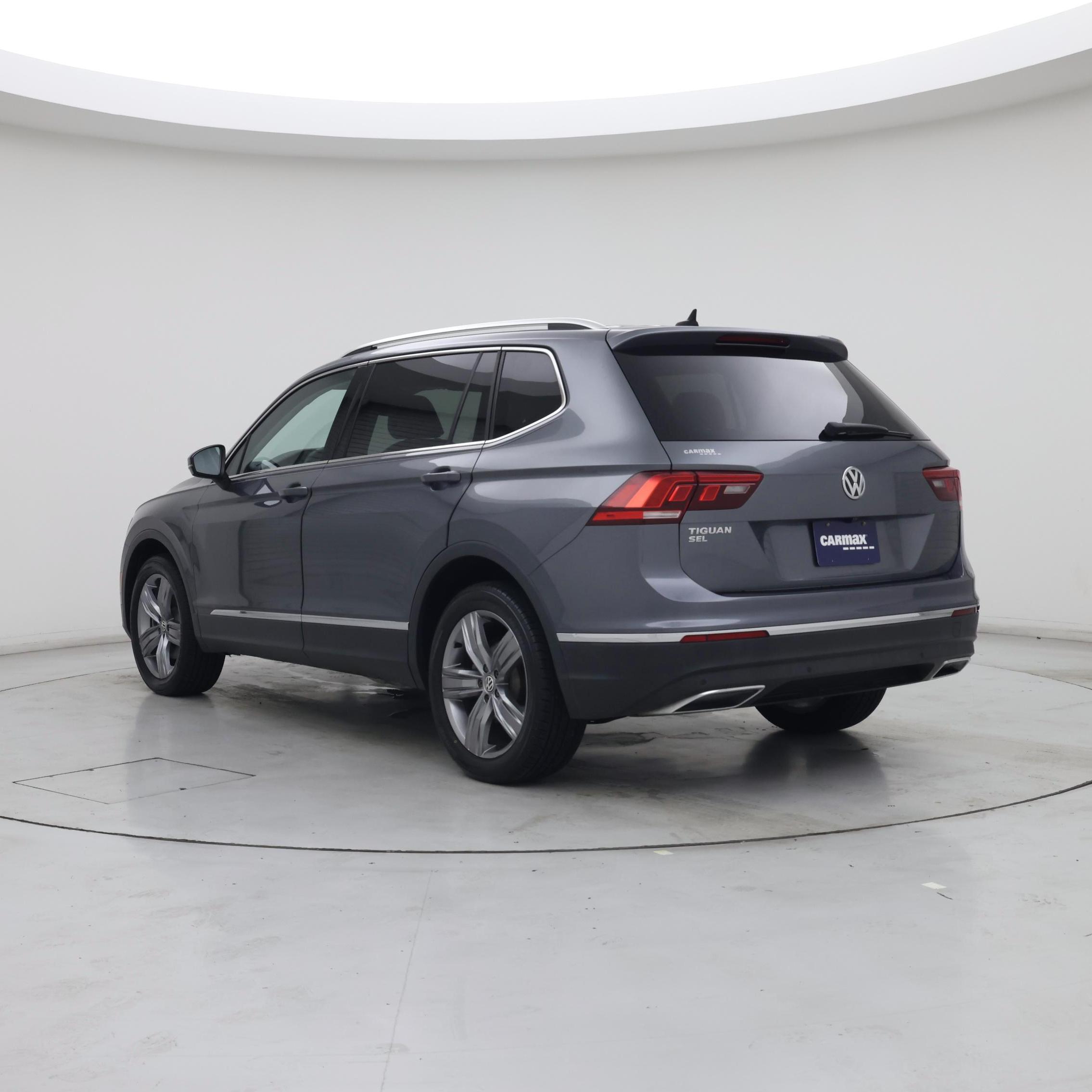 Thumbnail: 2021 Volkswagen Tiguan - 2