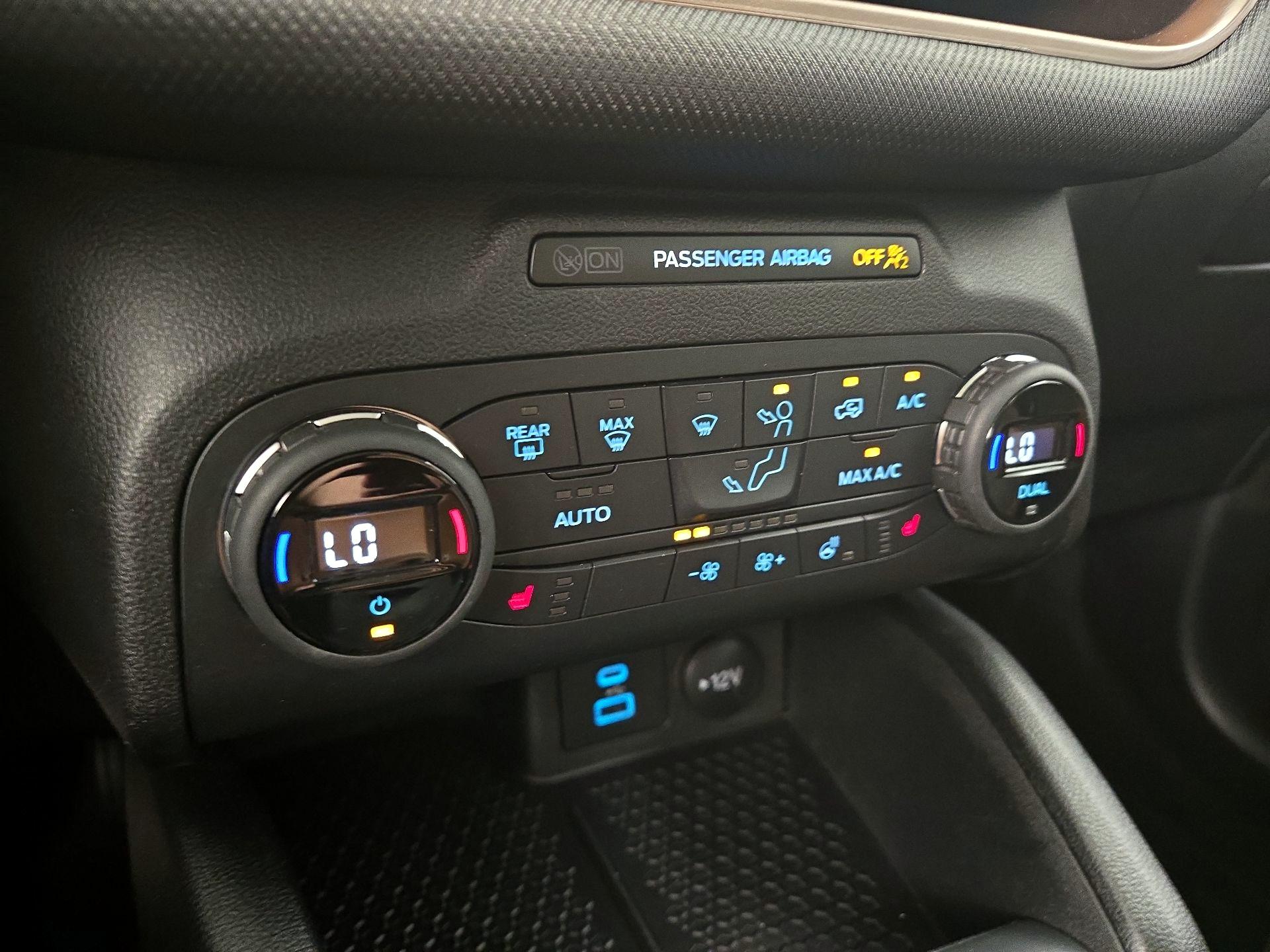 Thumbnail: 2021 Ford Bronco Sport - 16