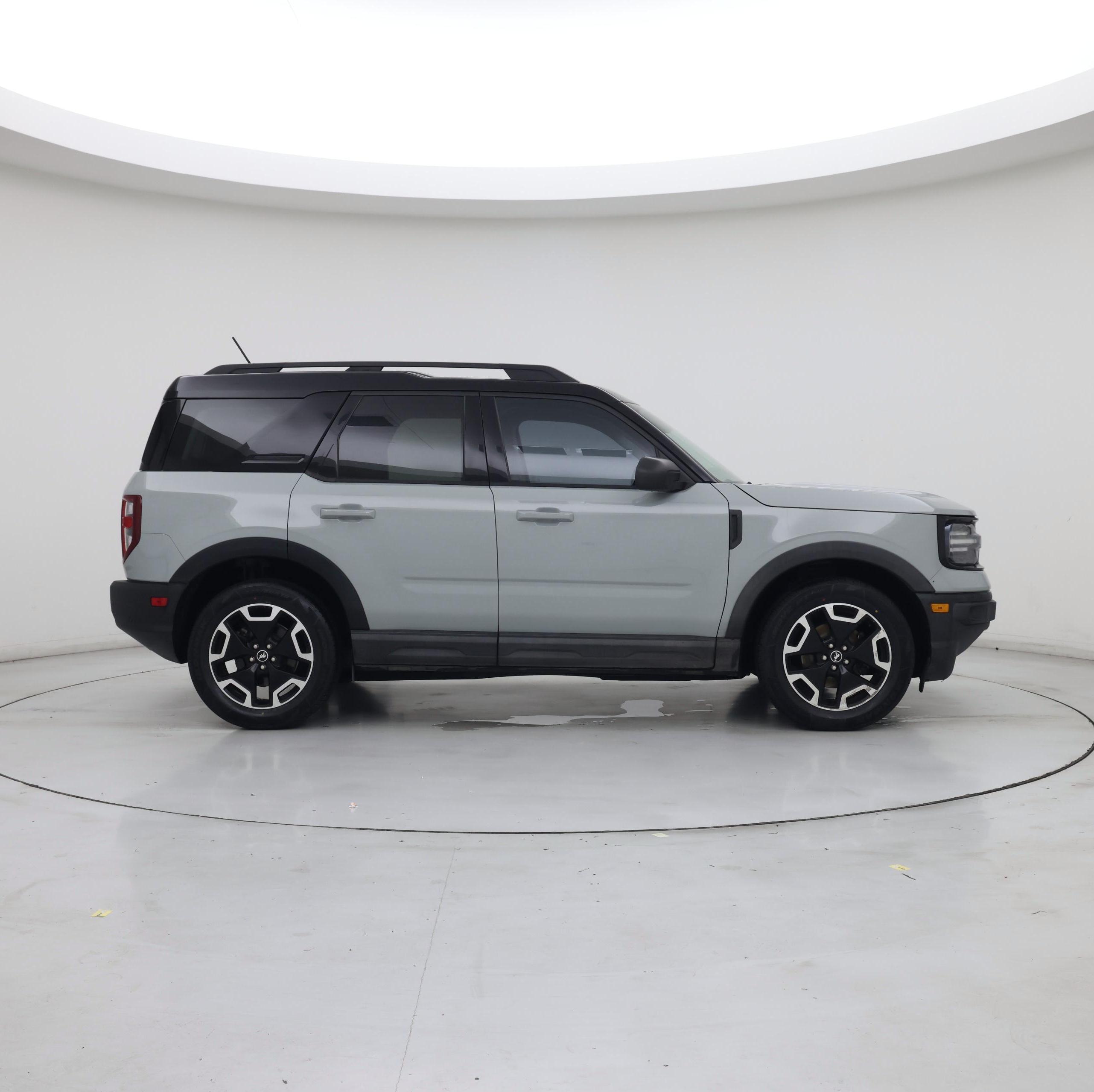 Thumbnail: 2021 Ford Bronco Sport - 7