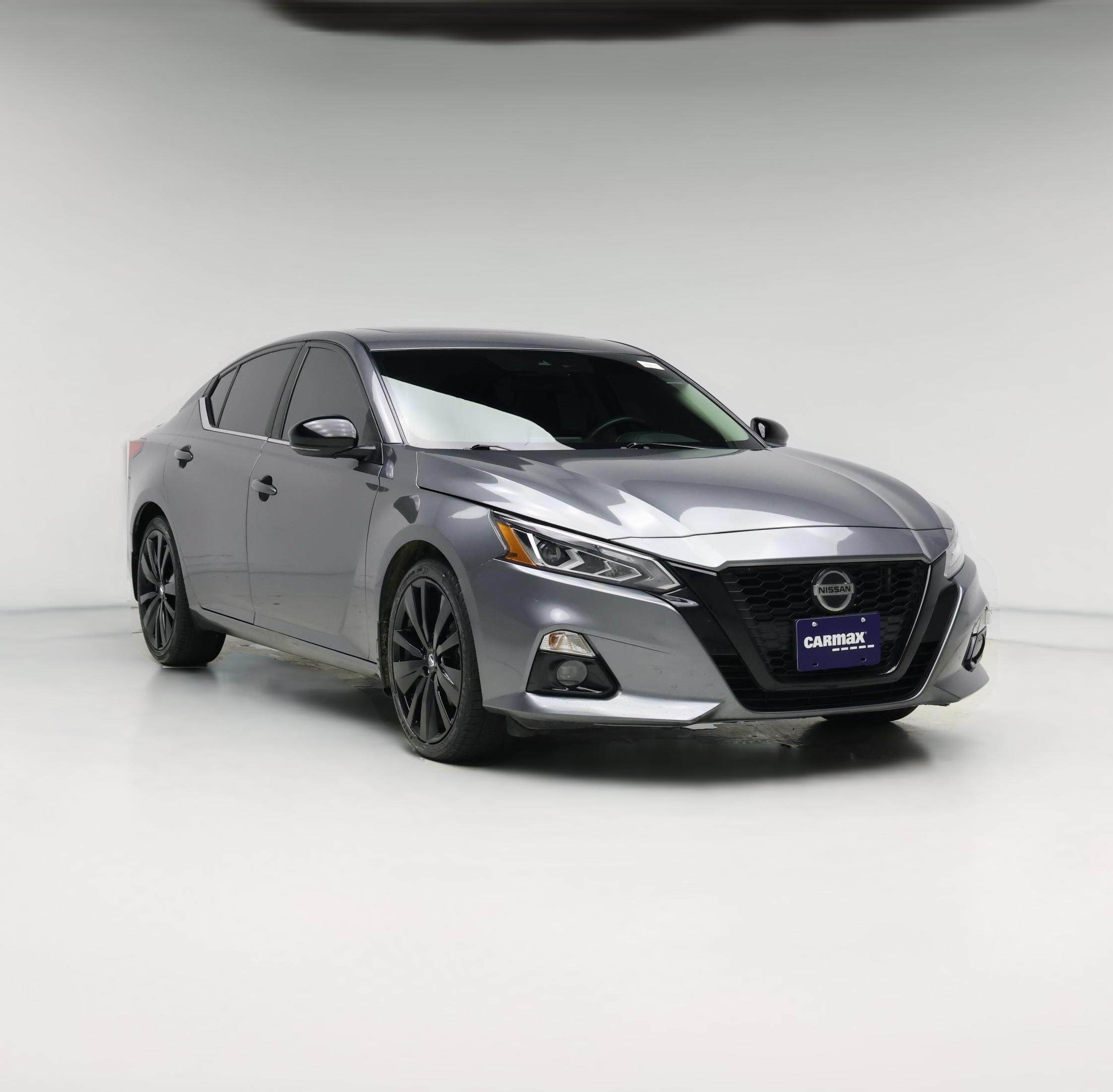 Thumbnail: 2022 Nissan Altima - 1