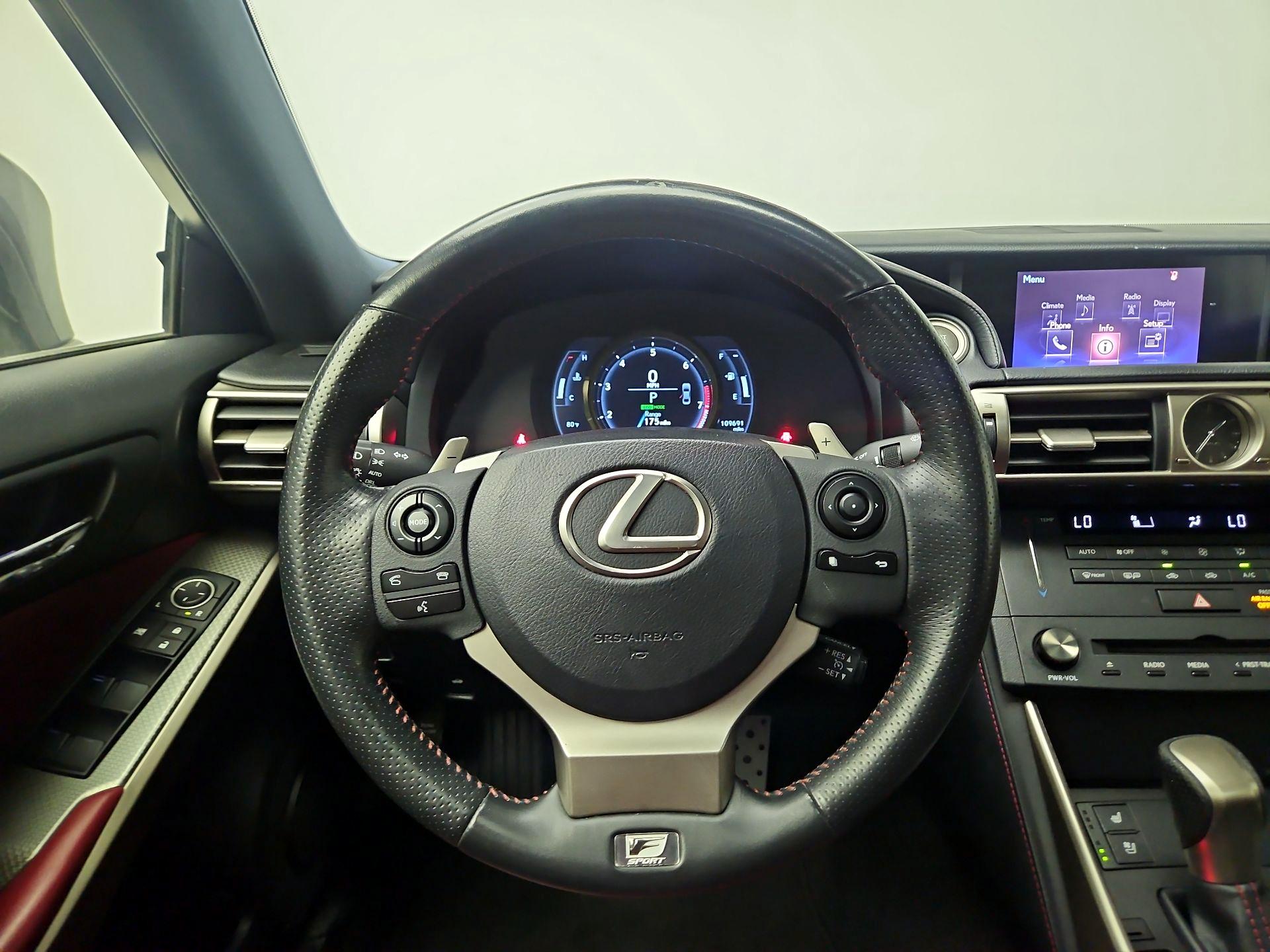 Thumbnail: 2015 Lexus IS - 10