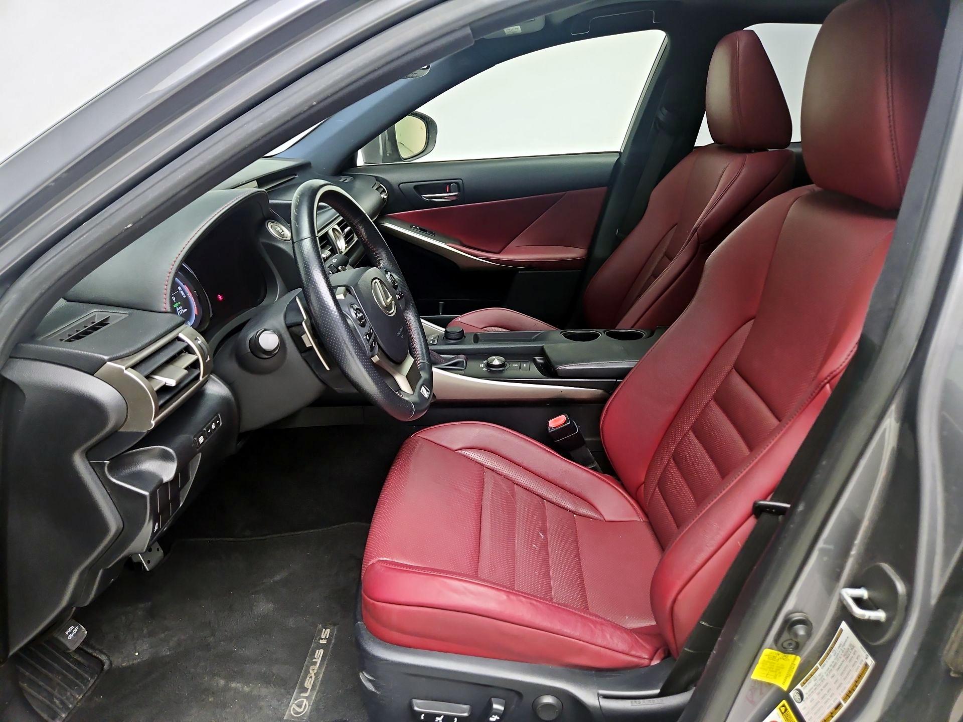 Thumbnail: 2015 Lexus IS - 11