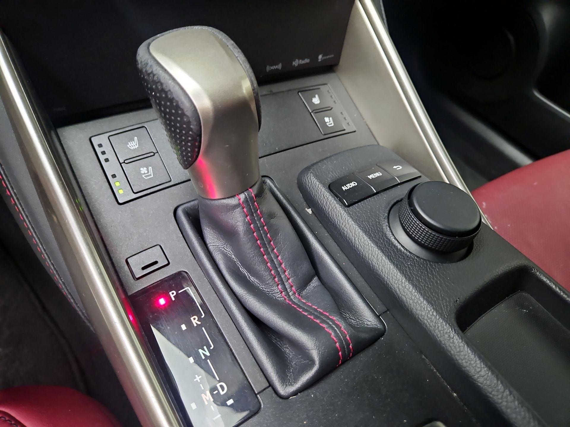 Thumbnail: 2015 Lexus IS - 17