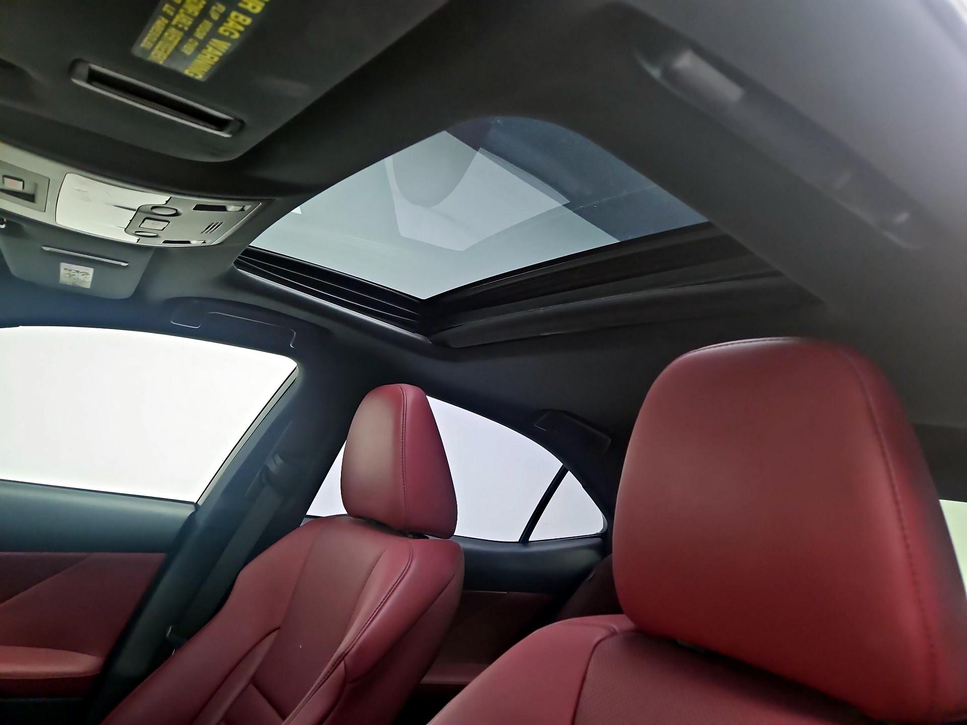 Thumbnail: 2015 Lexus IS - 19
