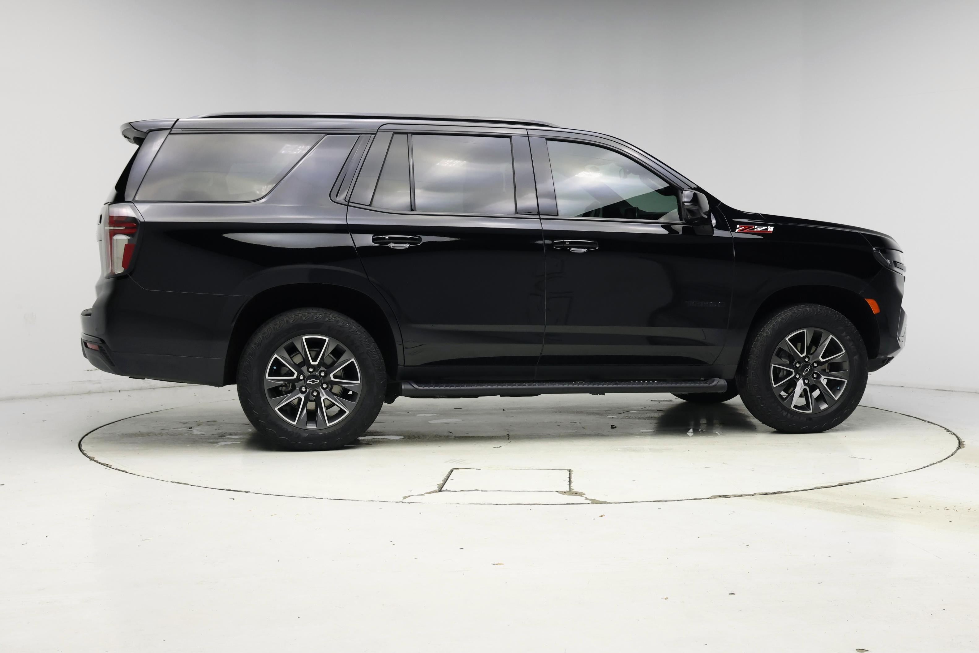 Thumbnail: 2024 Chevrolet Tahoe - 7