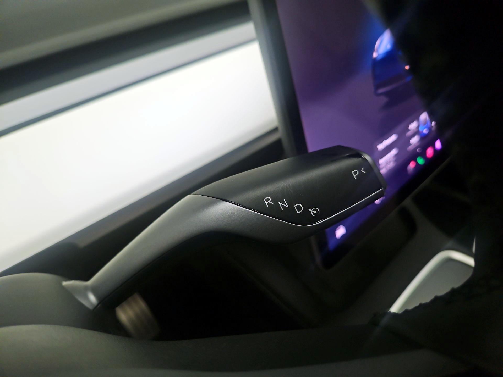 Thumbnail: 2022 Tesla Model Y - 17