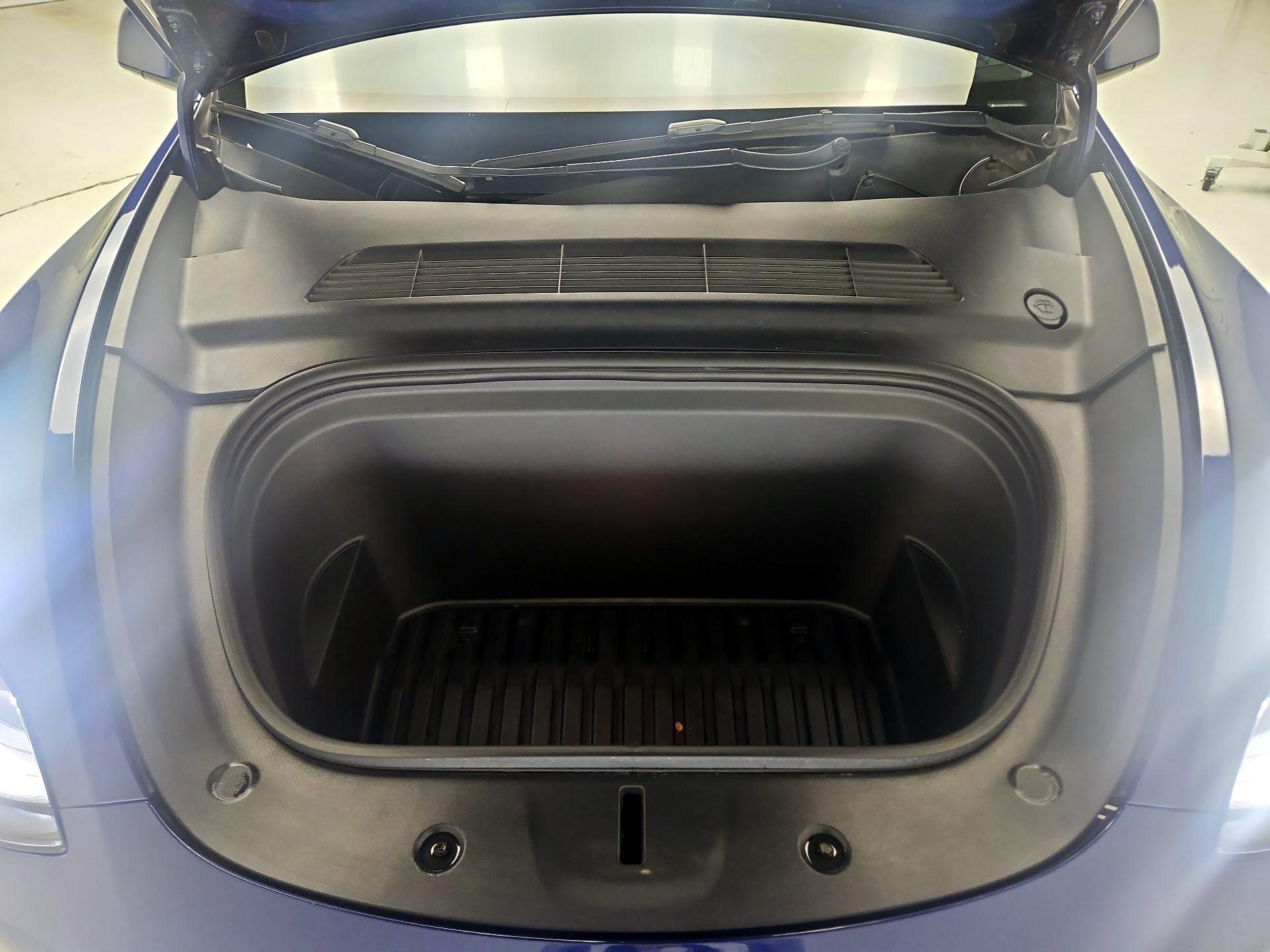 Thumbnail: 2022 Tesla Model Y - 20