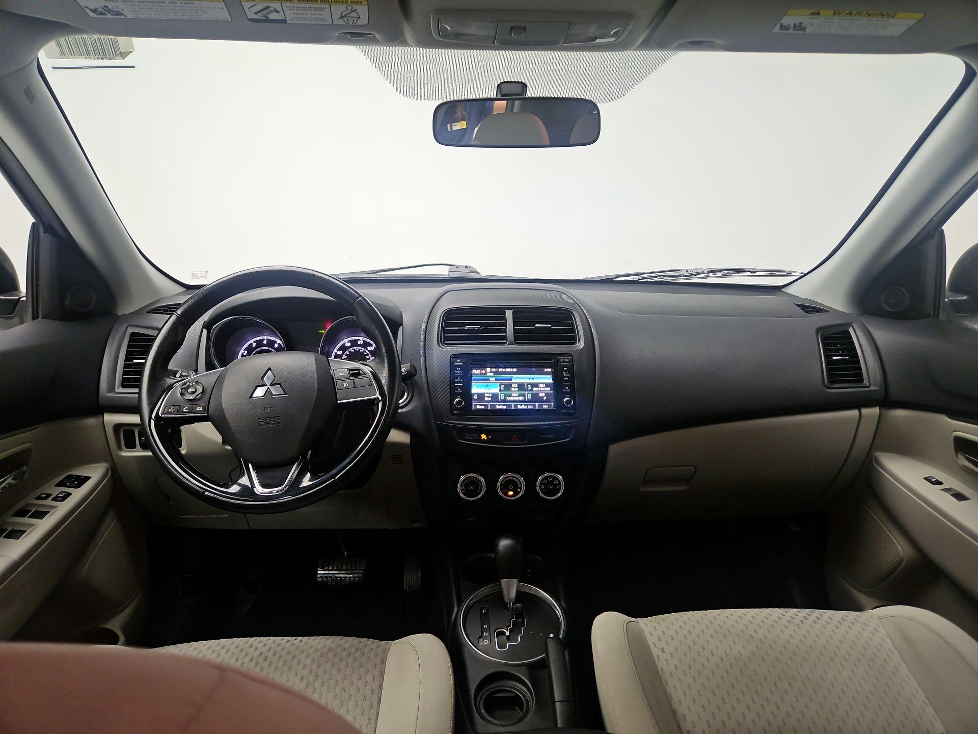 Thumbnail: 2016 Mitsubishi Outlander Sport - 9